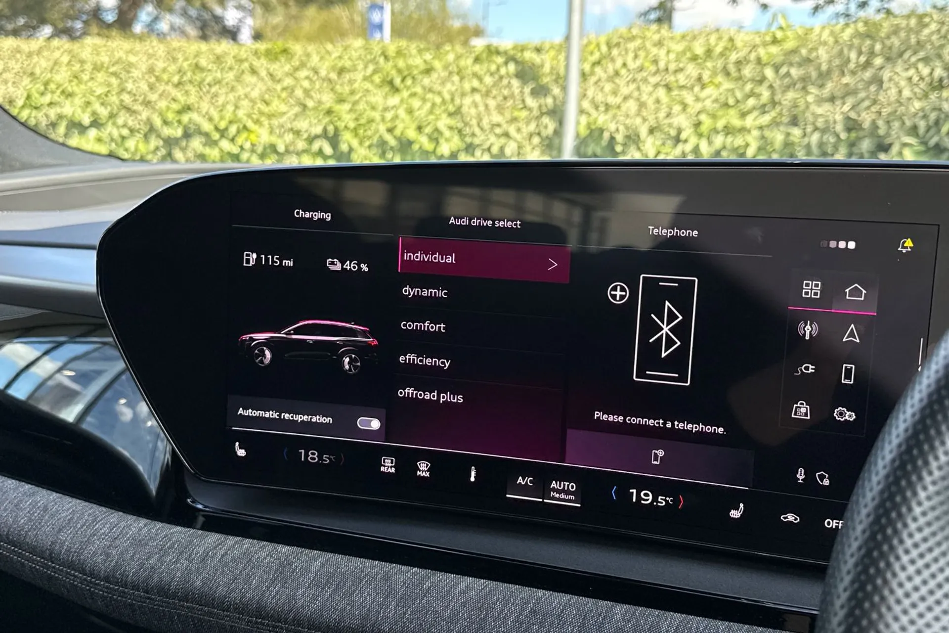 Audi Q6 thumbnail image number 16