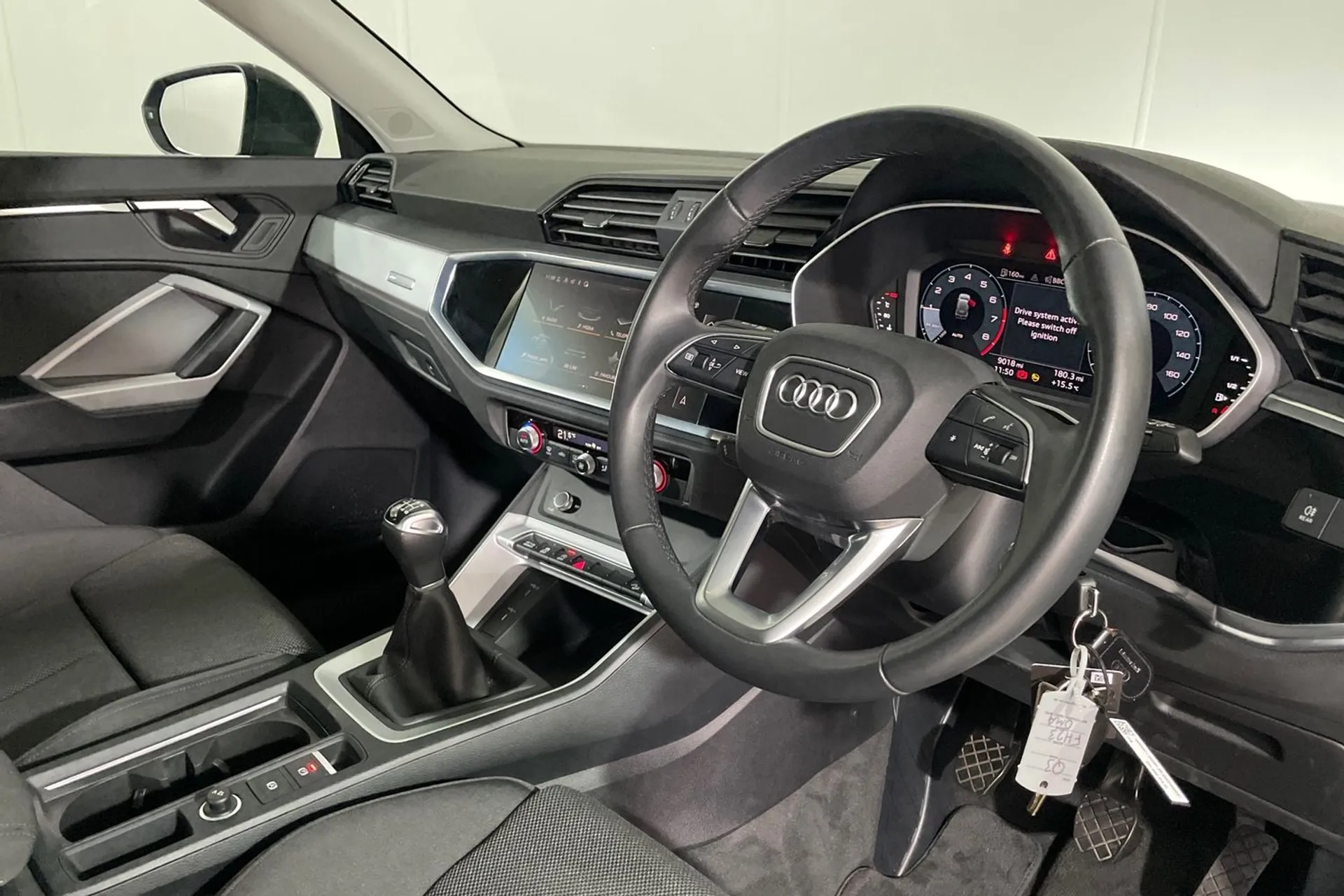 Audi Q3 thumbnail image number 26