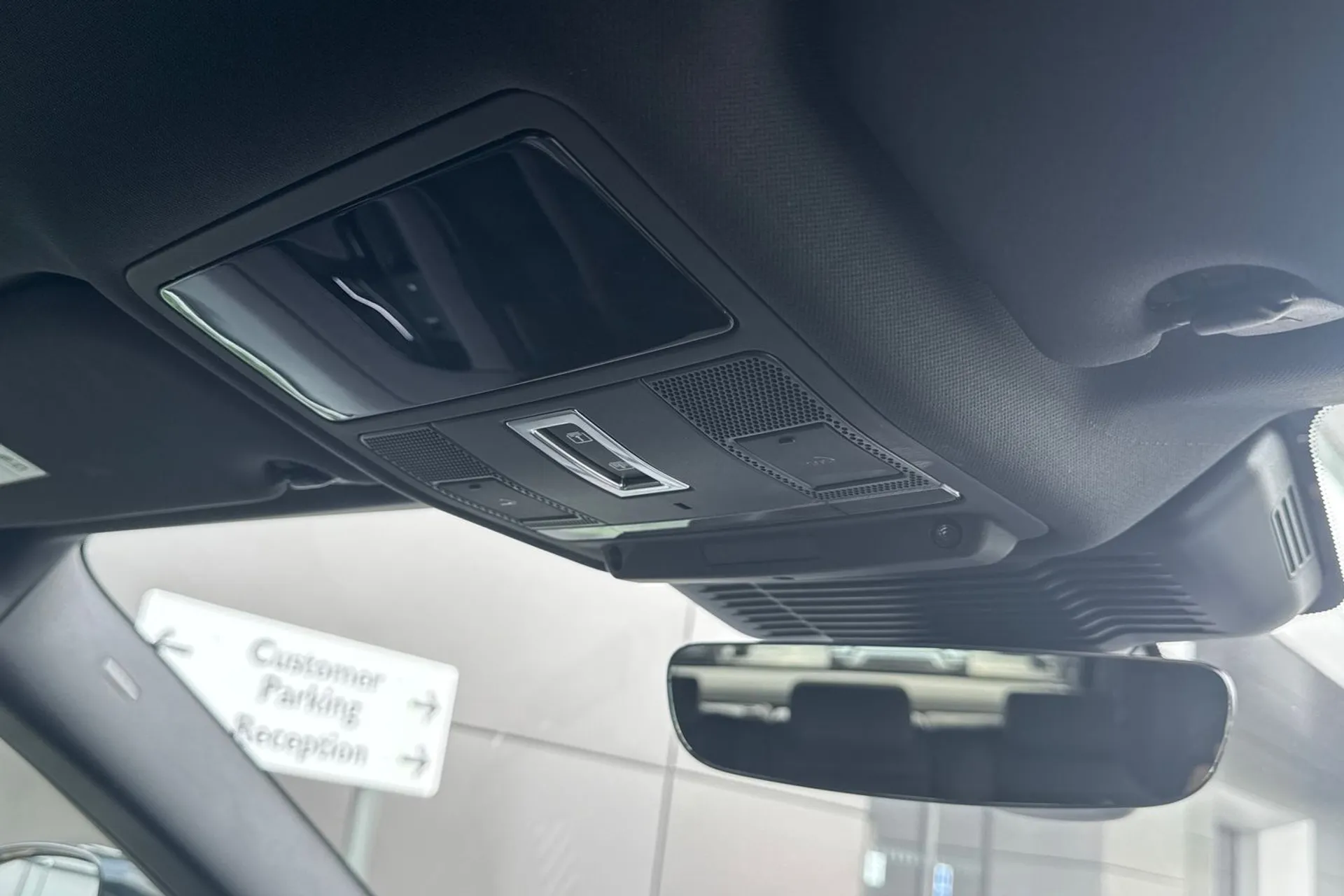 LAND ROVER RANGE ROVER EVOQUE thumbnail image number 57