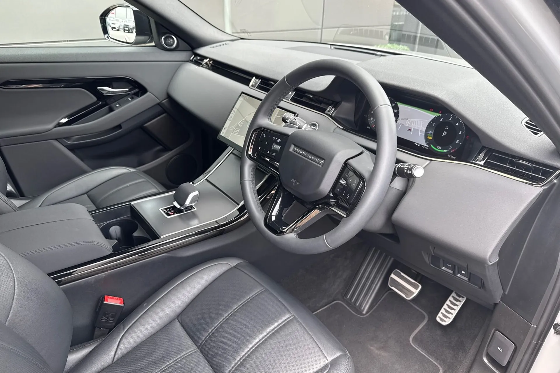 LAND ROVER RANGE ROVER EVOQUE thumbnail image number 22