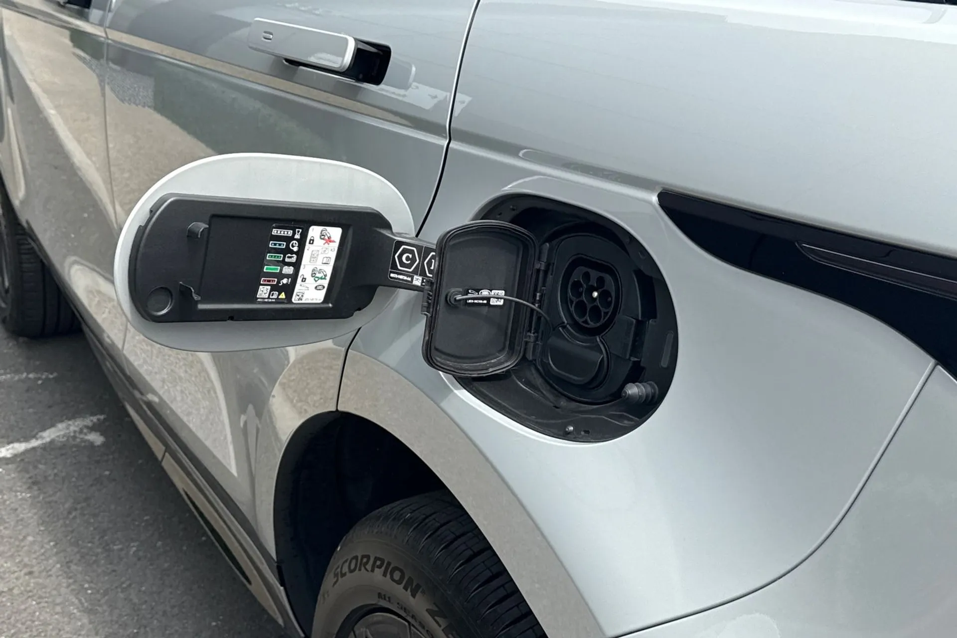 LAND ROVER RANGE ROVER EVOQUE thumbnail image number 7