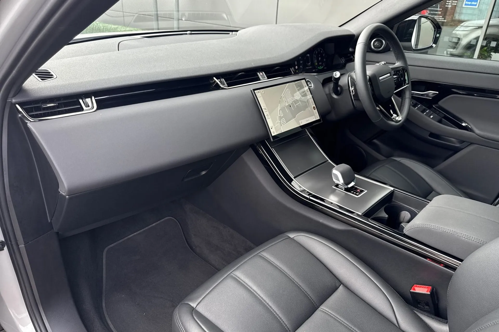 LAND ROVER RANGE ROVER EVOQUE thumbnail image number 39