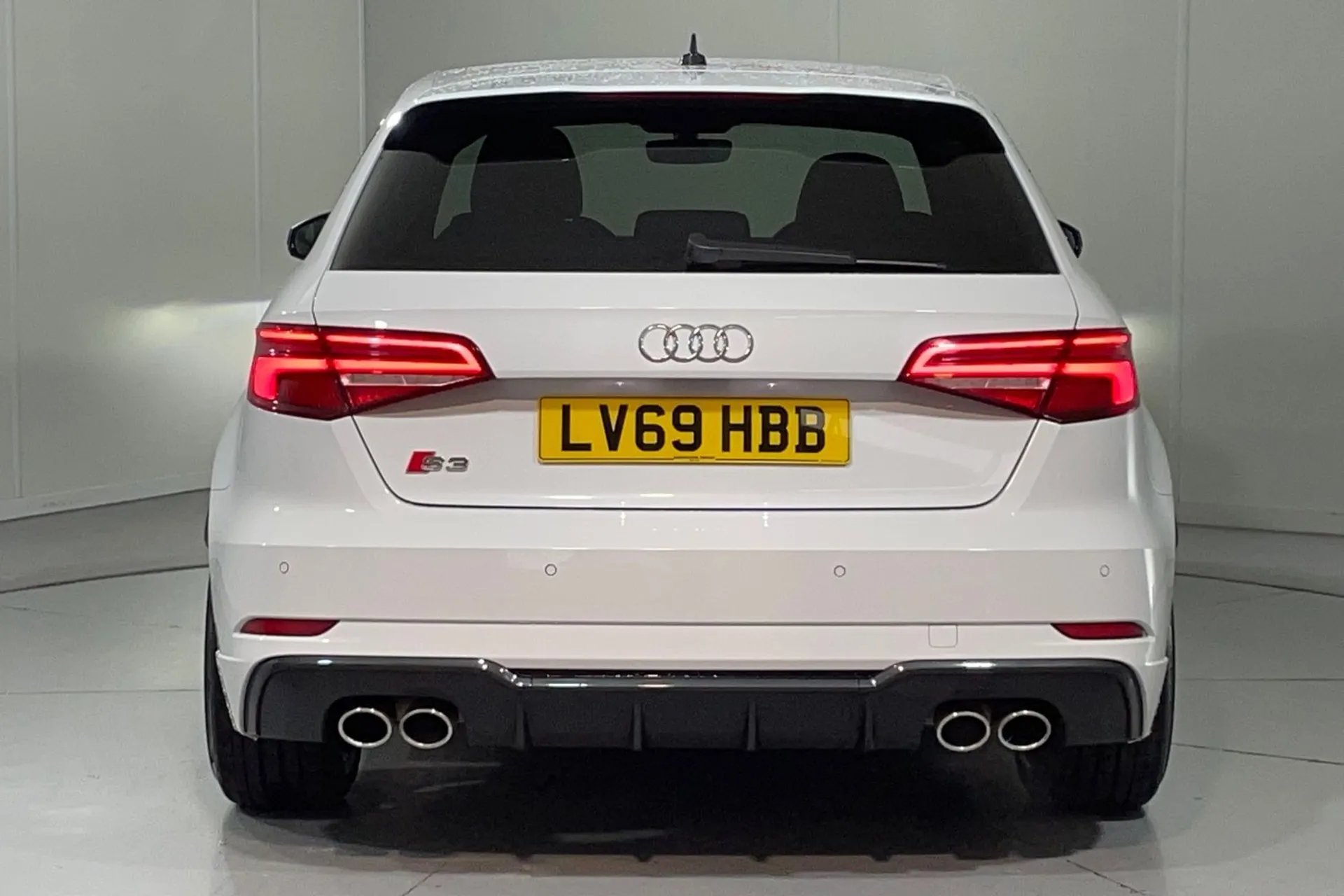 Audi S3 thumbnail image number 8