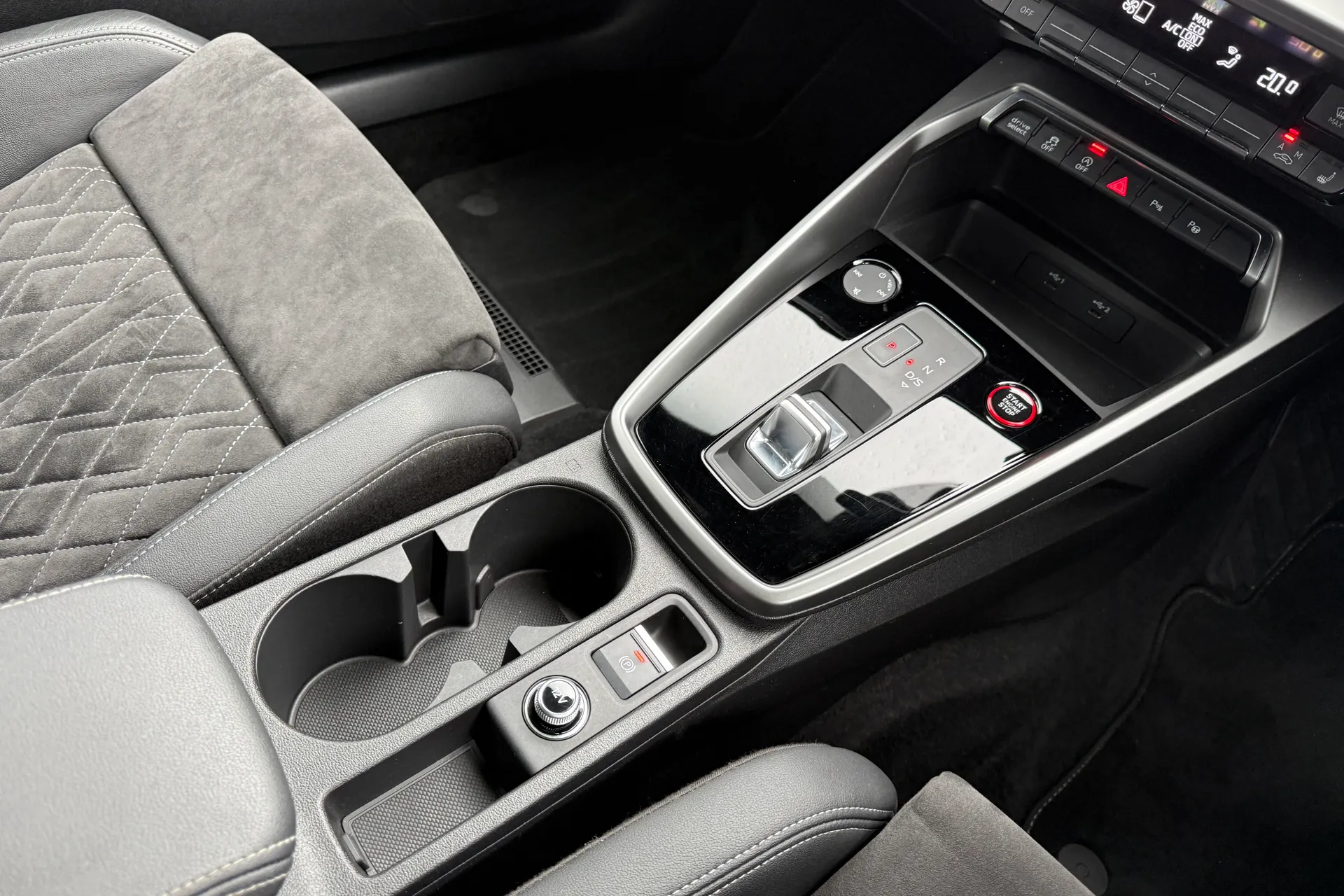 Audi A3 thumbnail image number 46