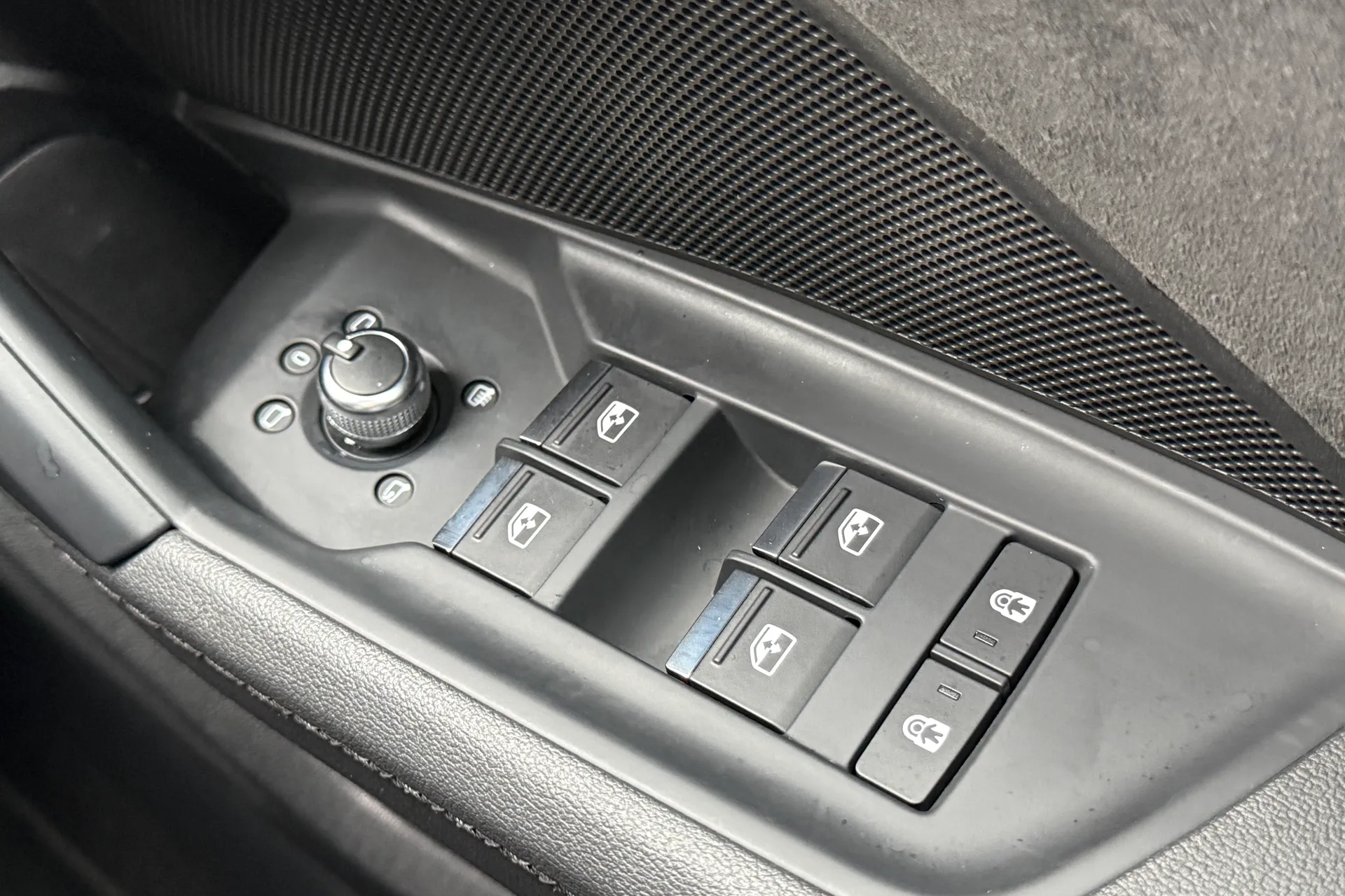 Audi A3 thumbnail image number 23