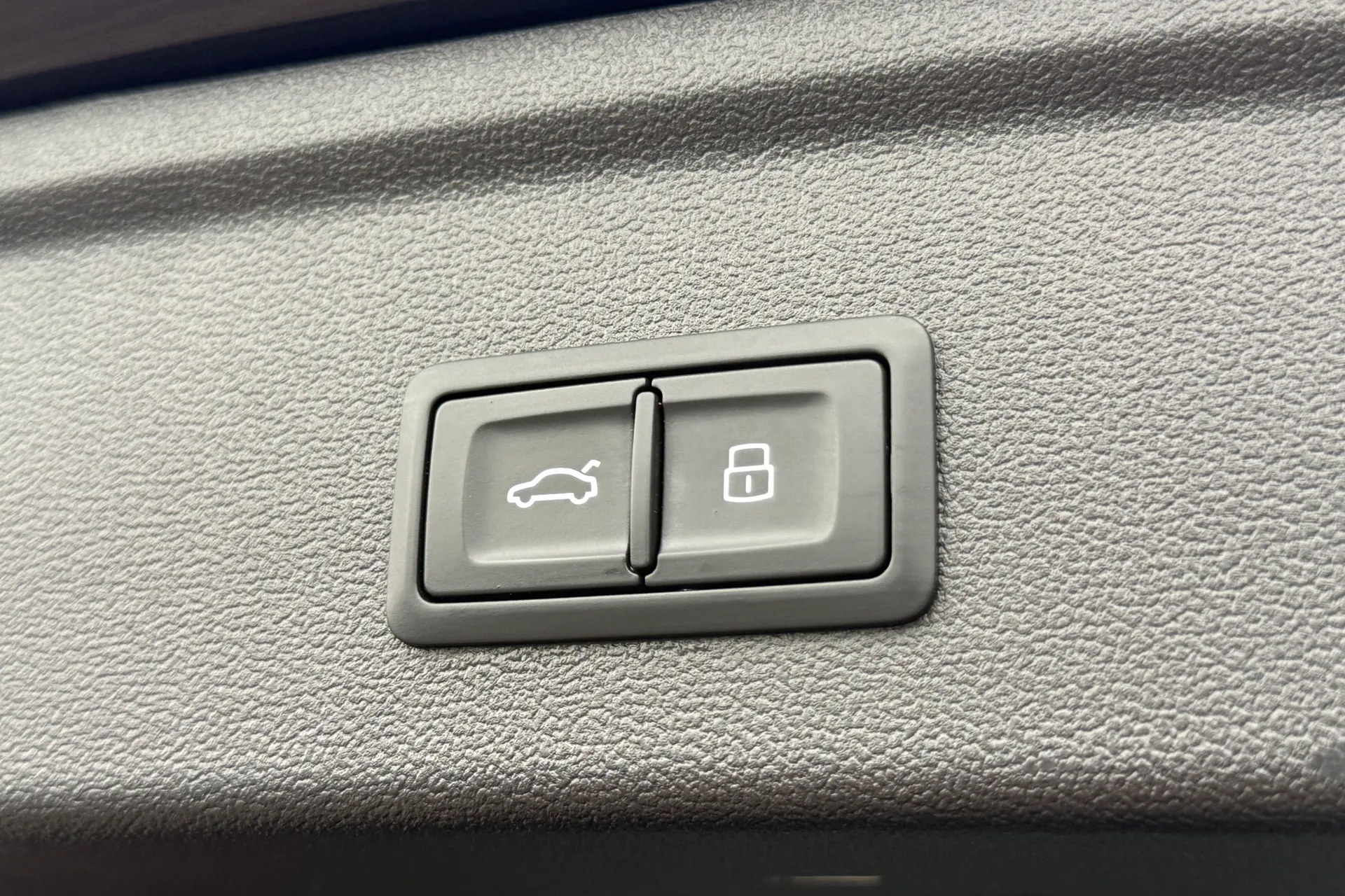 Audi A3 thumbnail image number 43
