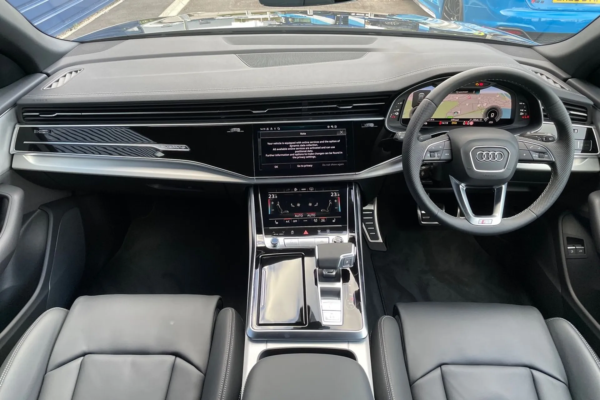 Audi Q8 thumbnail image number 3