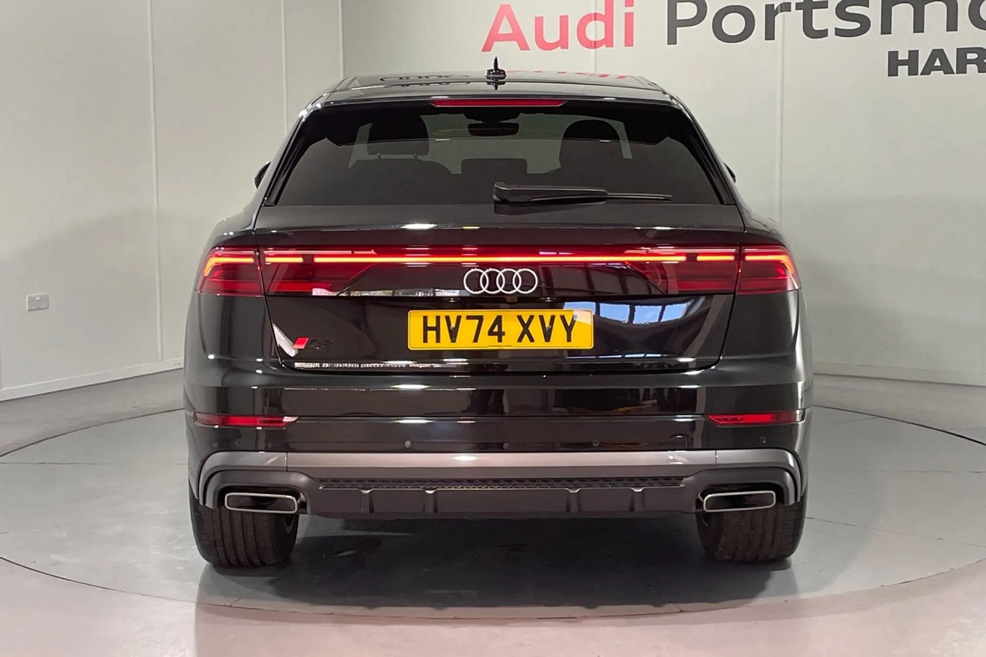 Audi Q8 thumbnail image number 8