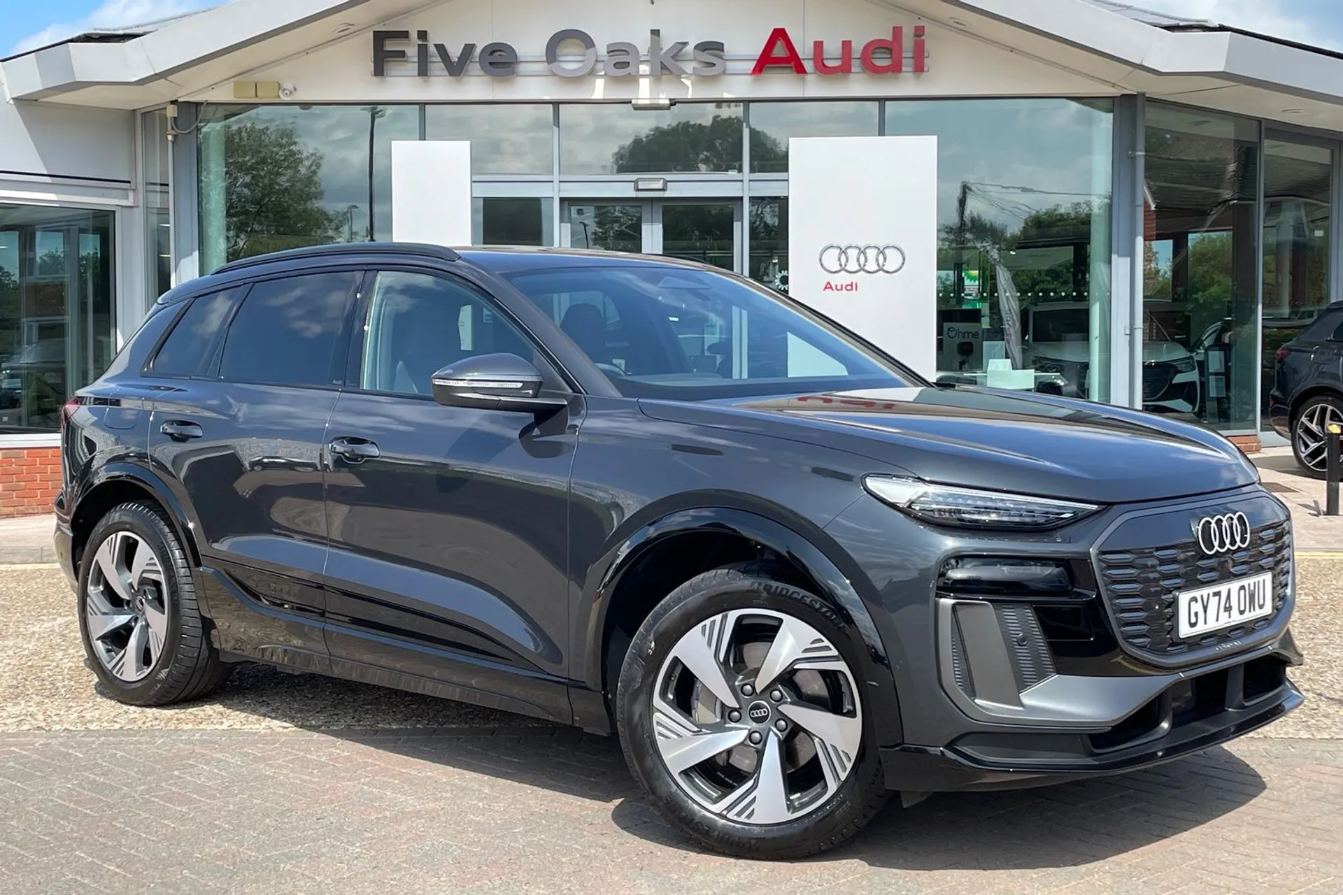 Audi Q6 focused image