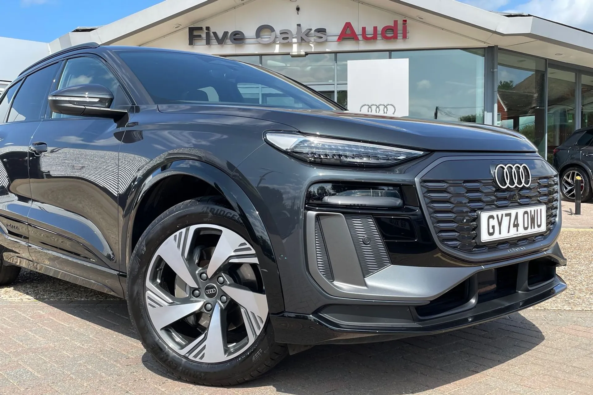 Audi Q6 thumbnail image number 19