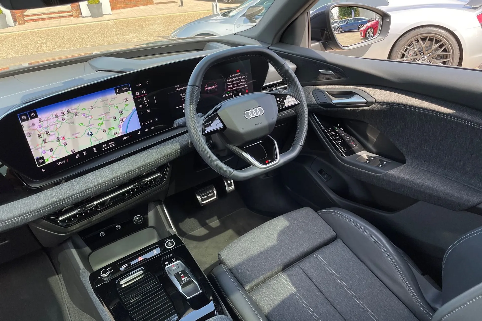 Audi Q6 thumbnail image number 37