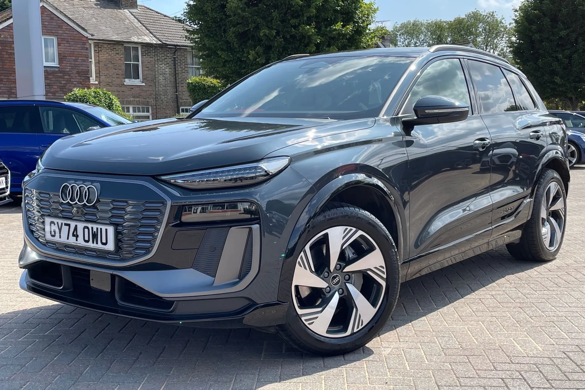 Audi Q6 thumbnail image number 21