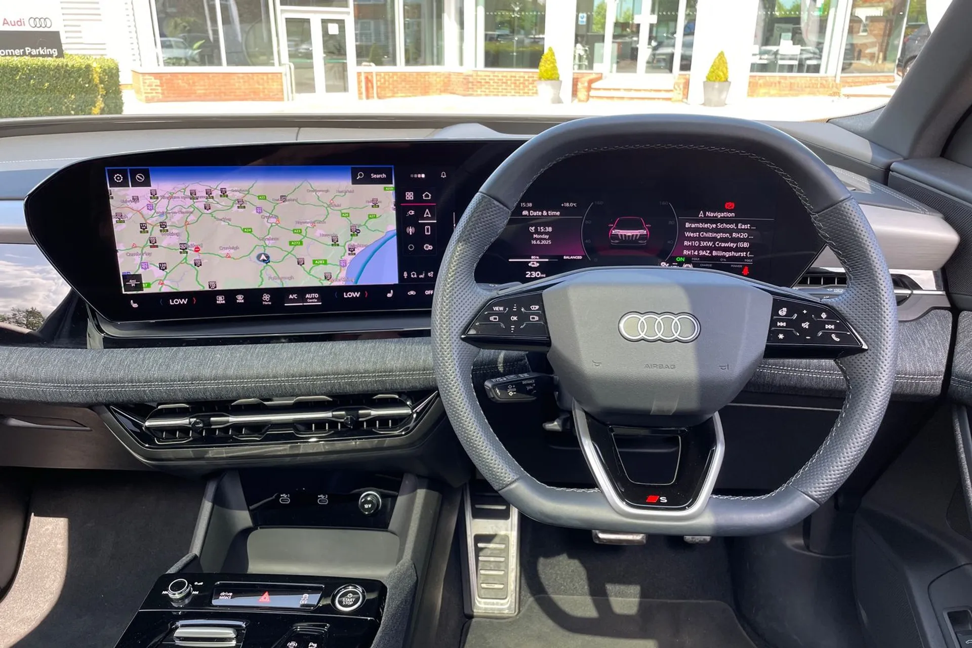 Audi Q6 thumbnail image number 36