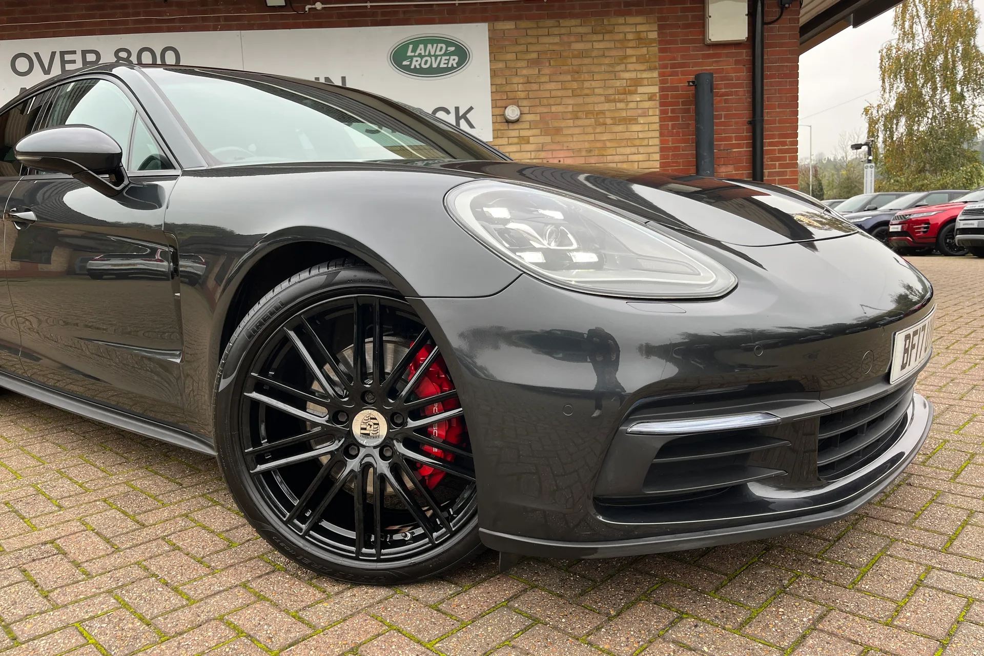 Porsche PANAMERA thumbnail image number 12