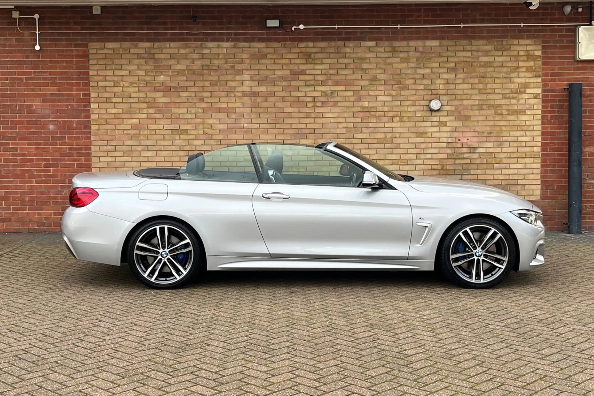 BMW 4 SERIES thumbnail image number 2