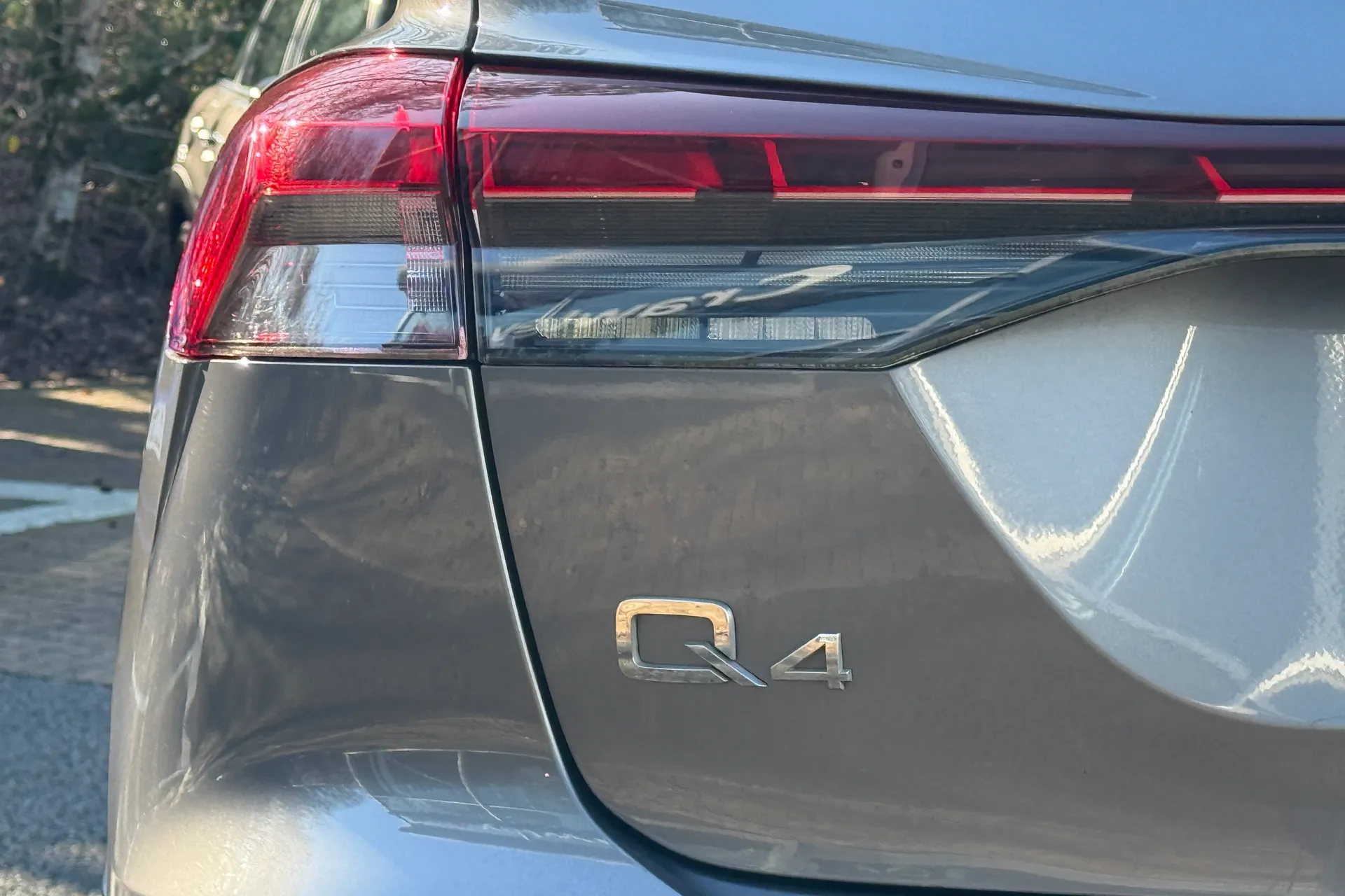 Audi Q4 thumbnail image number 17