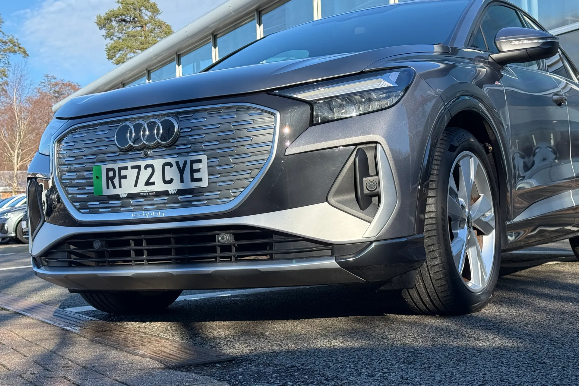 Audi Q4 thumbnail image number 24