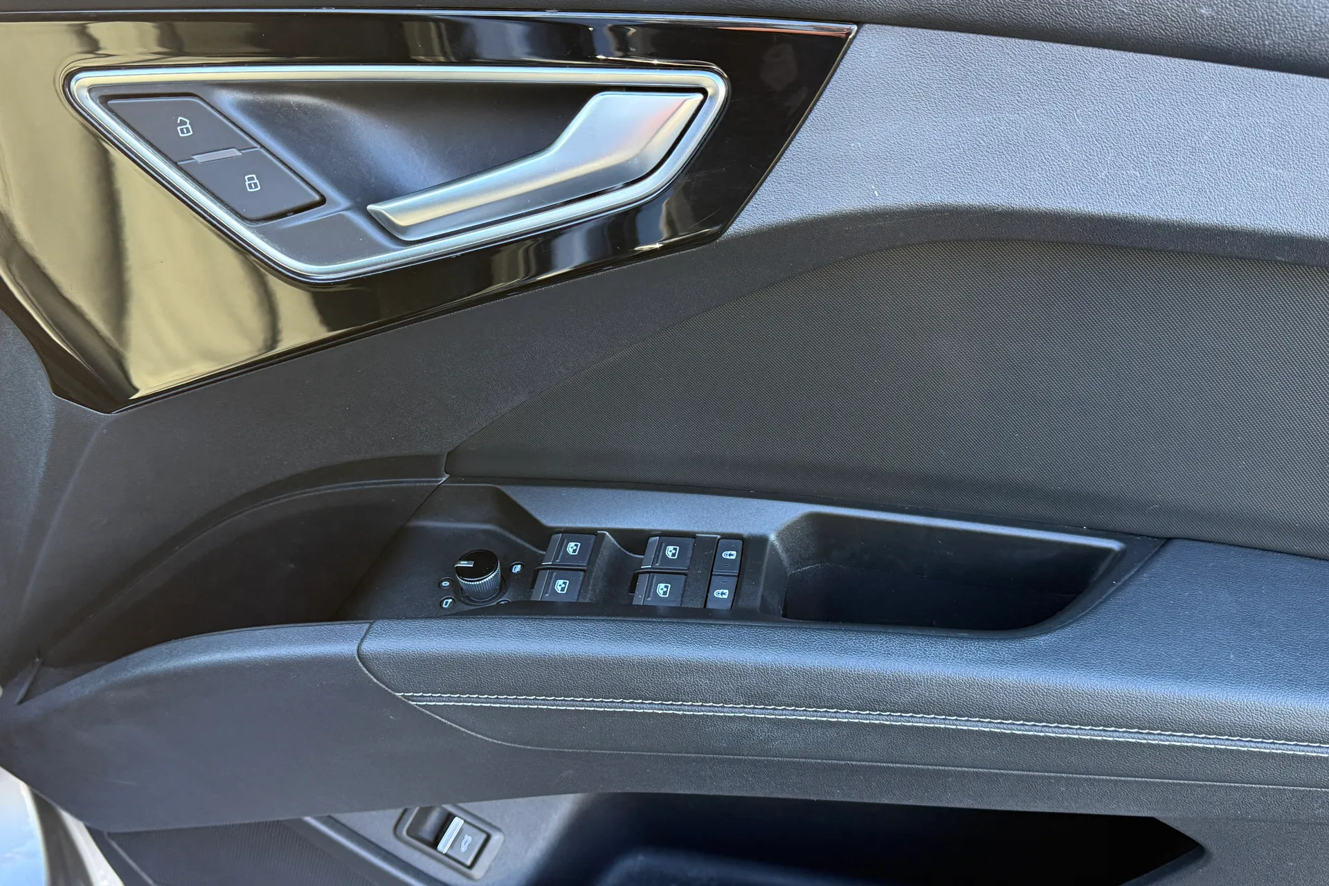 Audi Q4 thumbnail image number 39