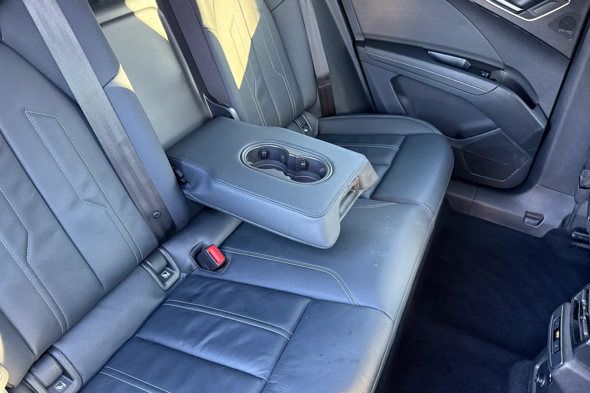 Audi Q4 thumbnail image number 33