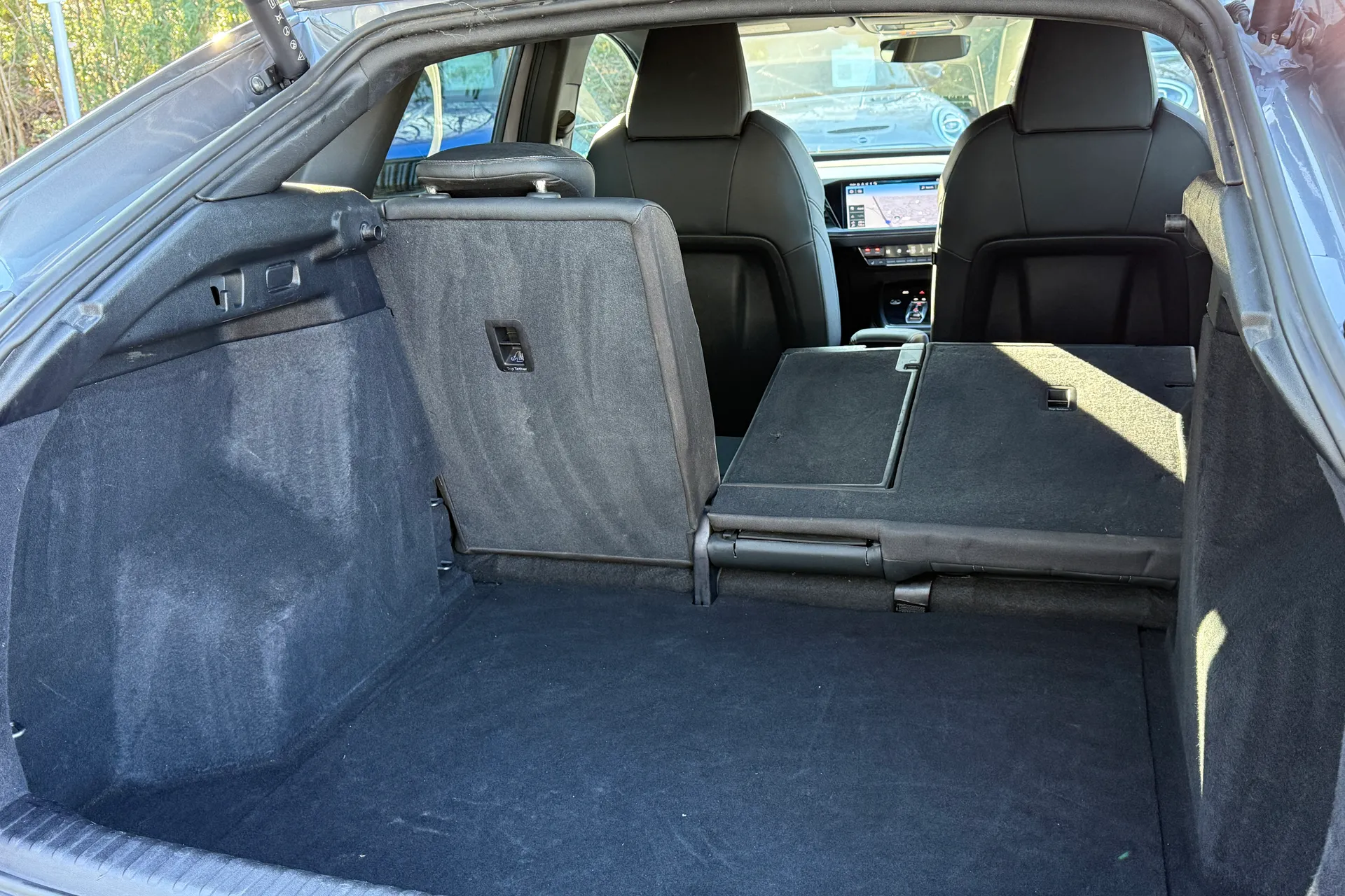 Audi Q4 thumbnail image number 30