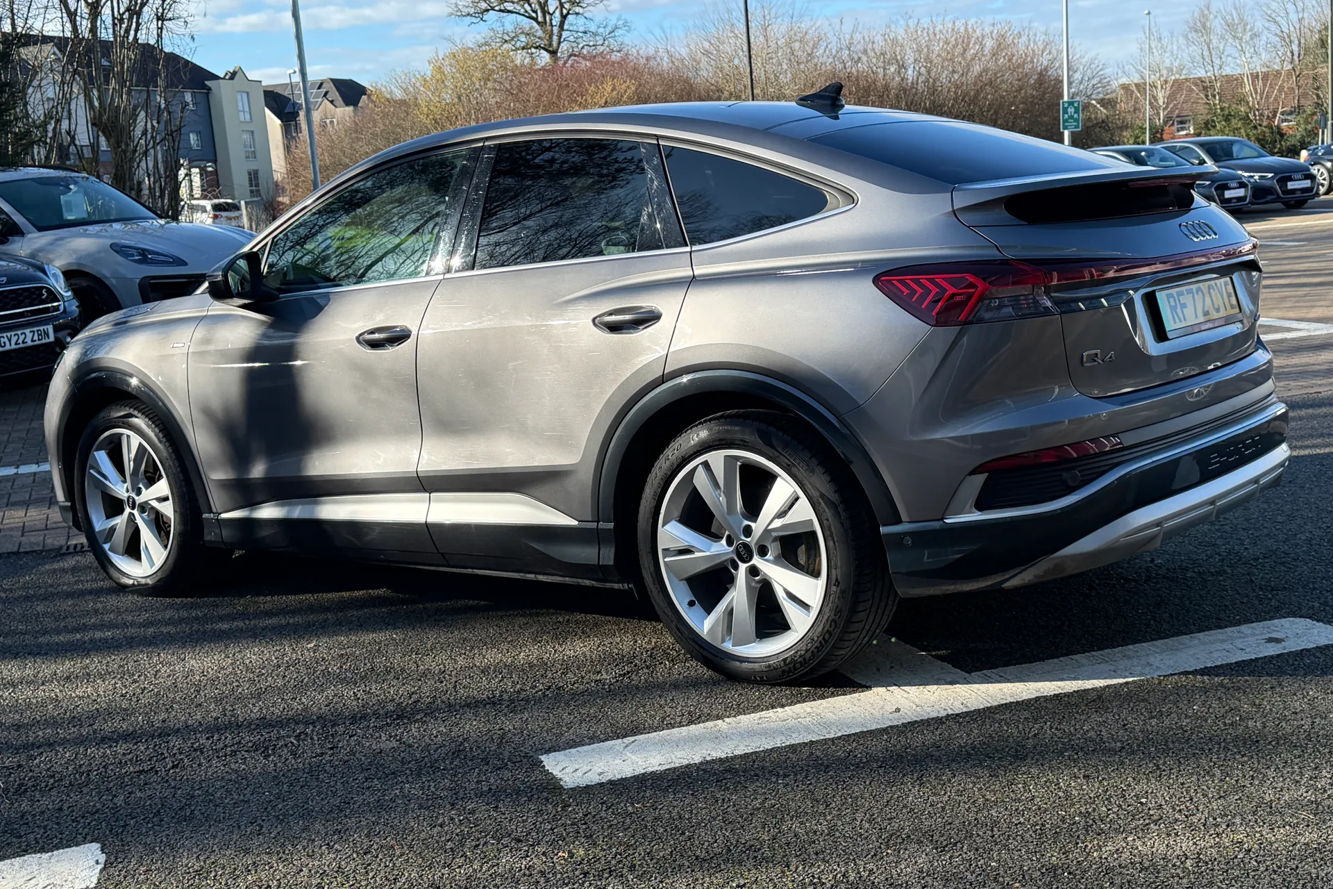 Audi Q4 thumbnail image number 20