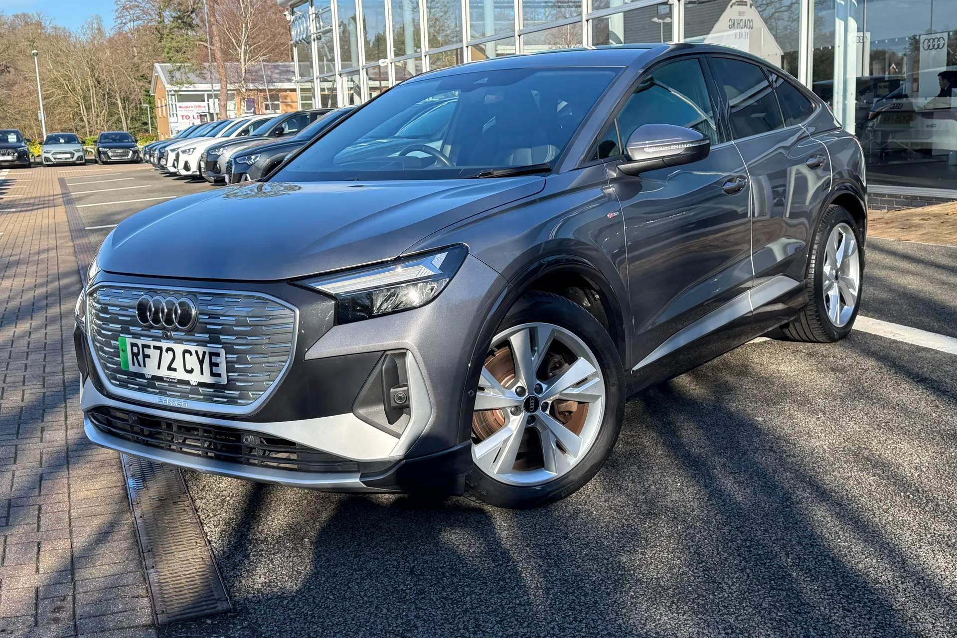 Audi Q4 thumbnail image number 25