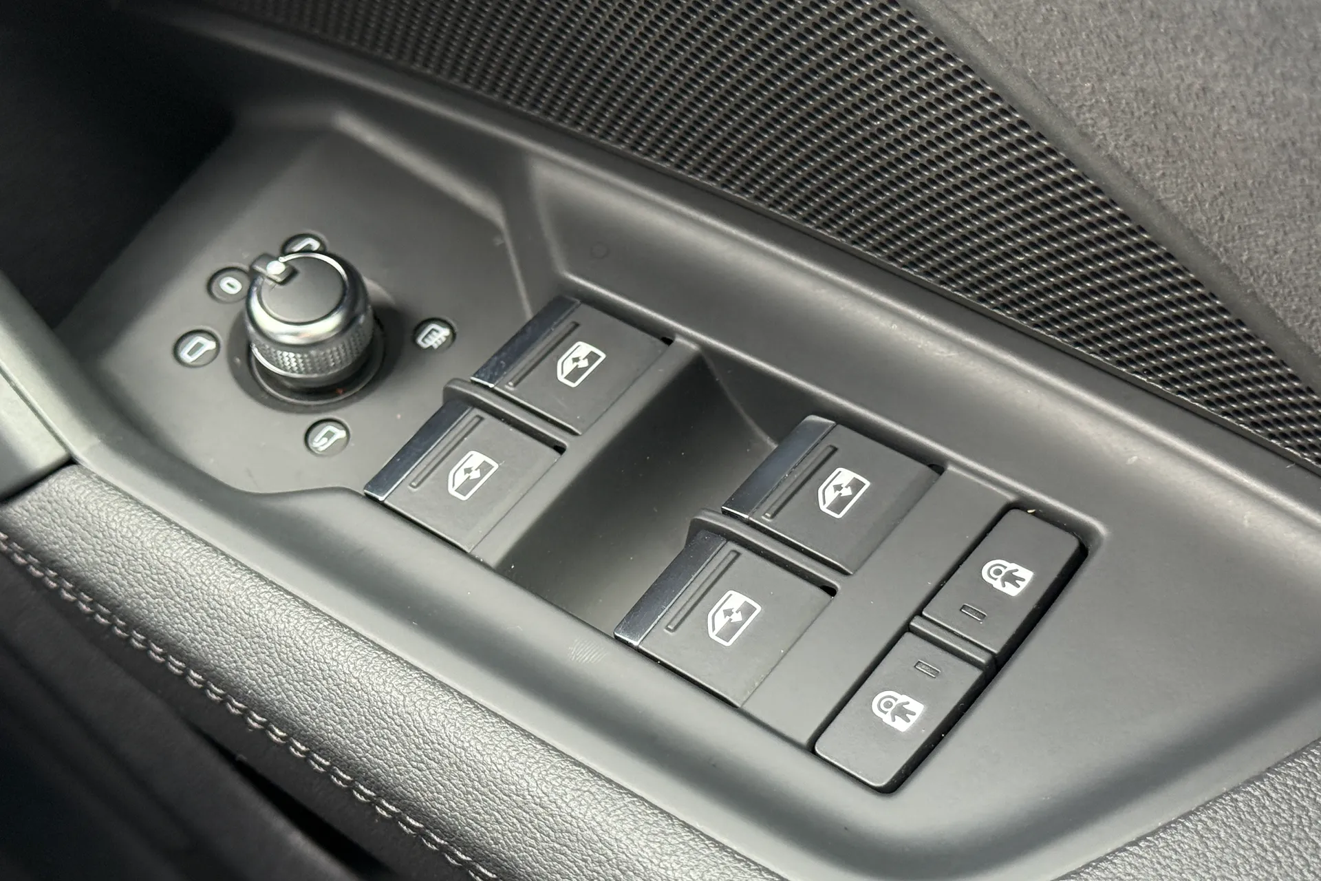 Audi RS3 thumbnail image number 20
