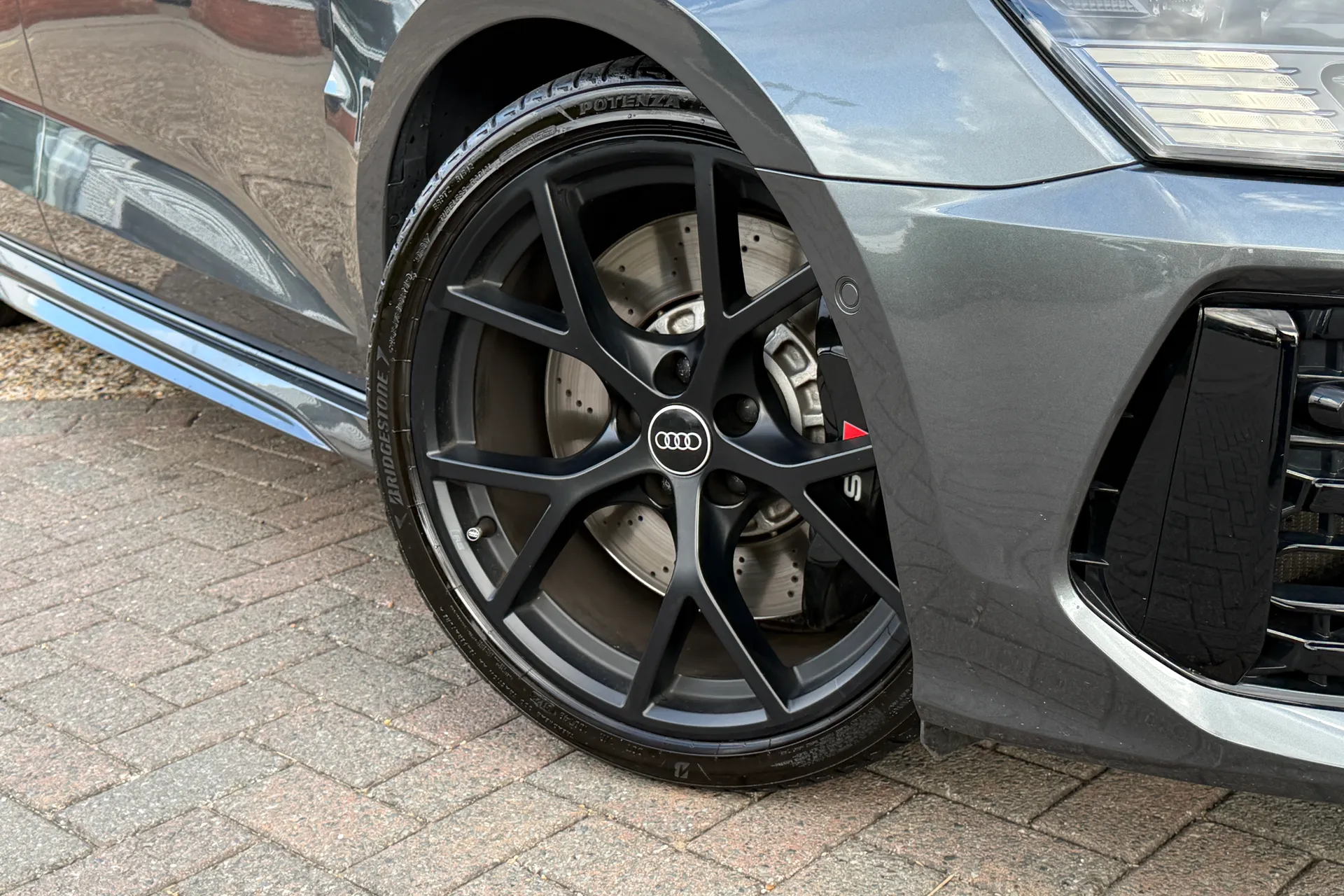 Audi RS3 thumbnail image number 7