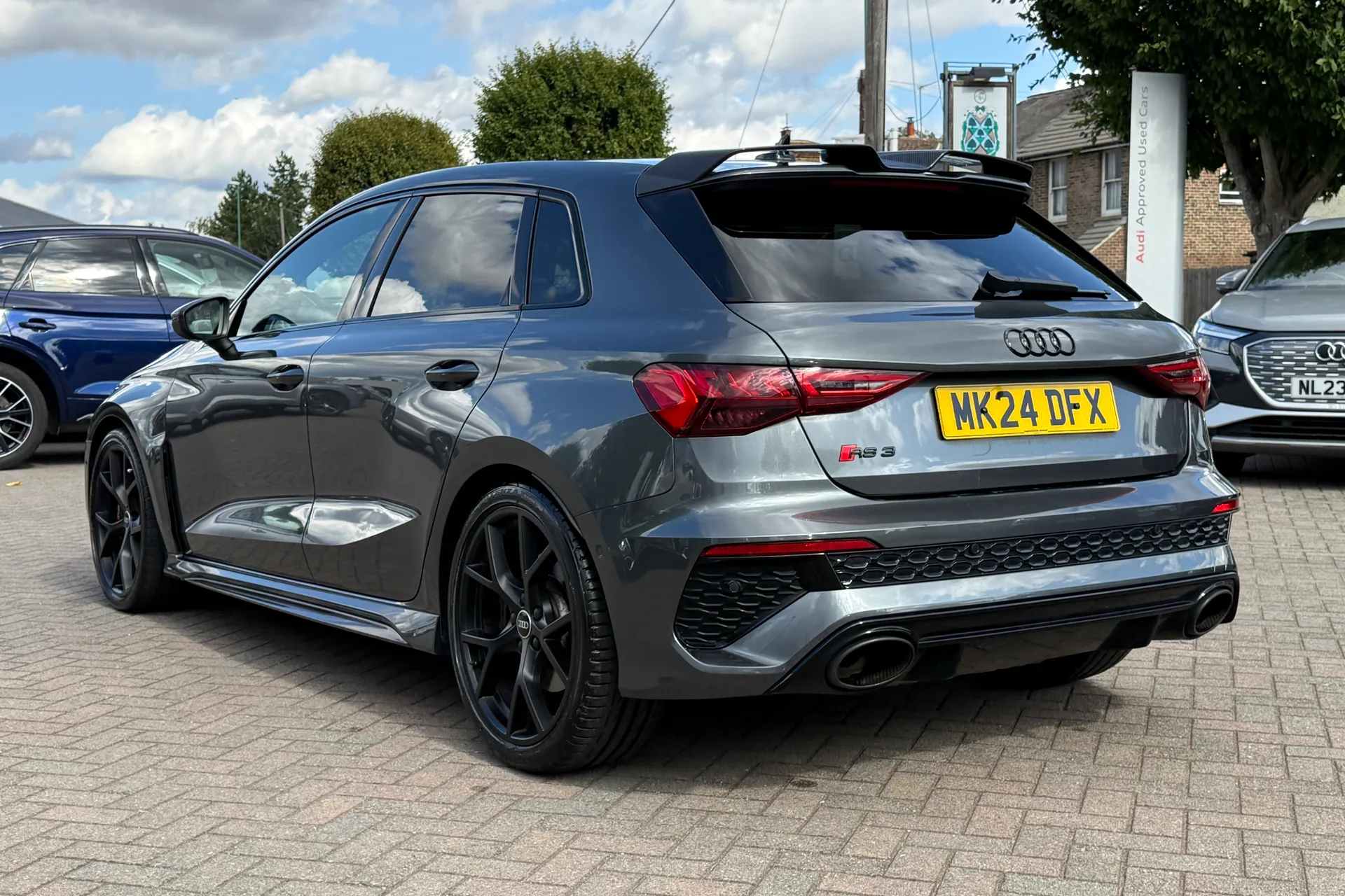 Audi RS3 thumbnail image number 35