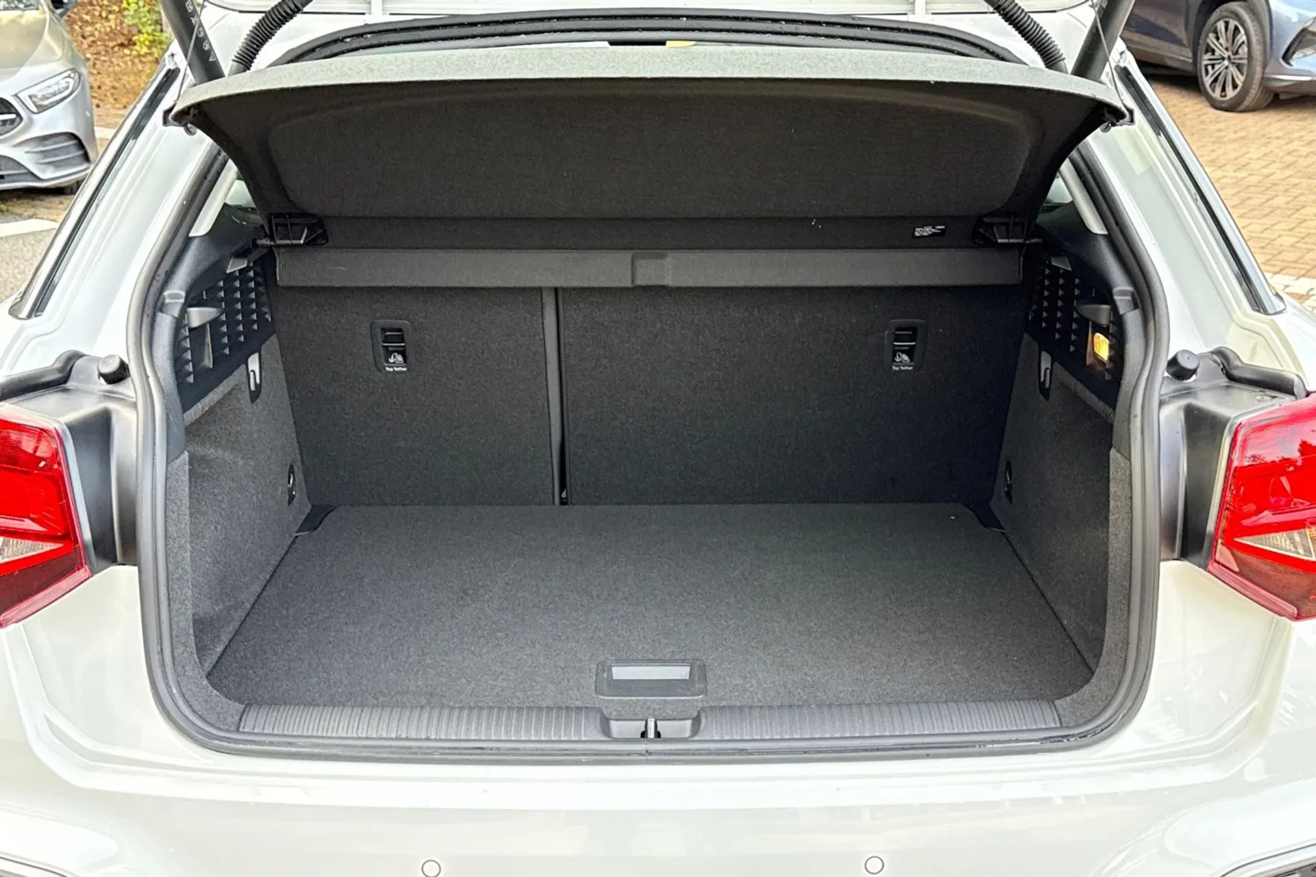 Audi Q2 thumbnail image number 31