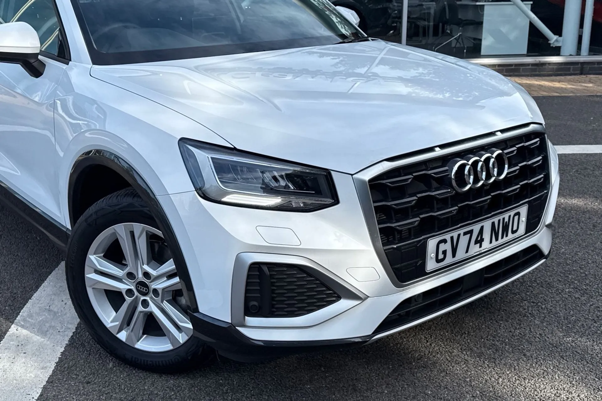 Audi Q2 thumbnail image number 21