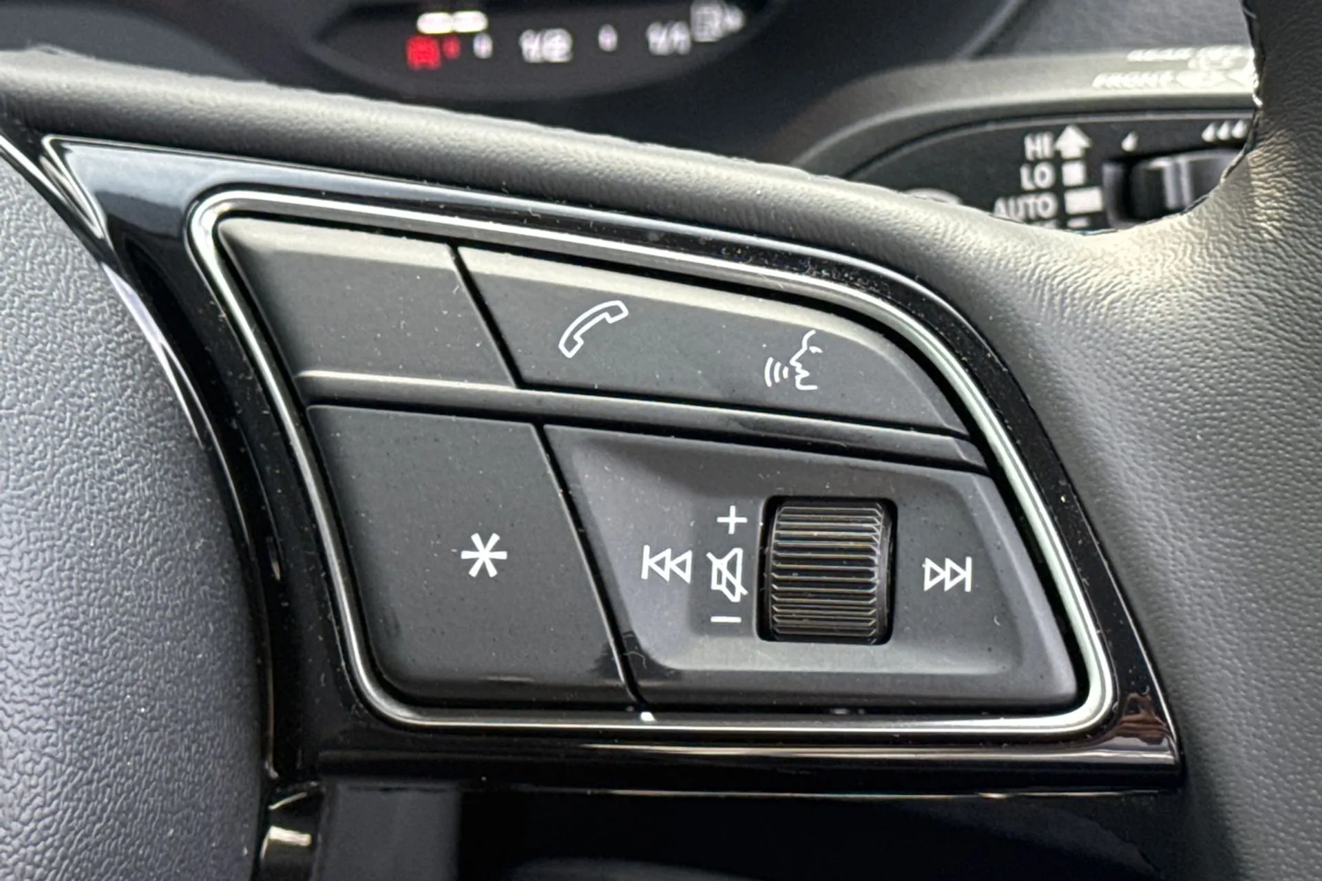 Audi Q2 thumbnail image number 45