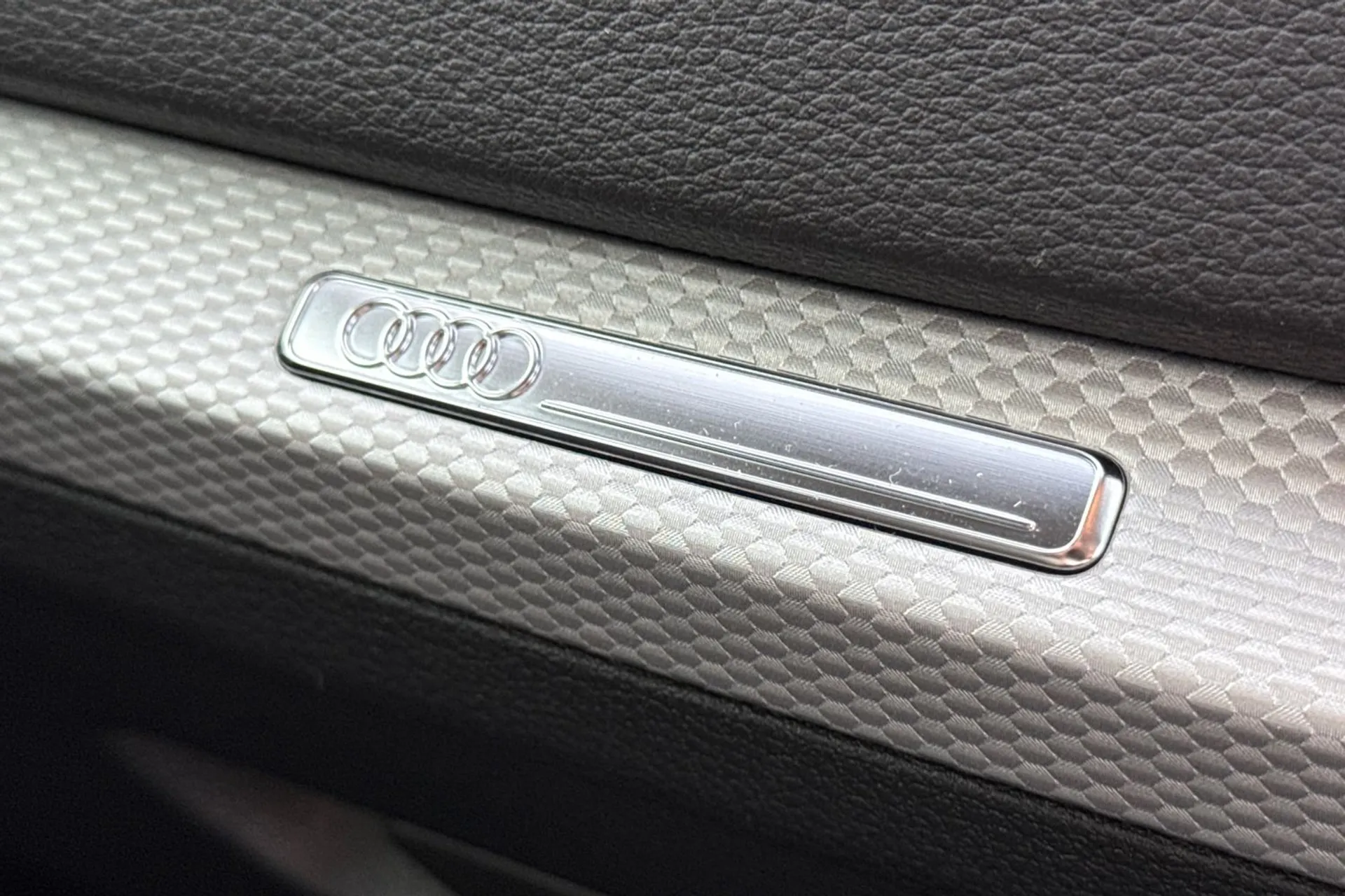 Audi Q2 thumbnail image number 57