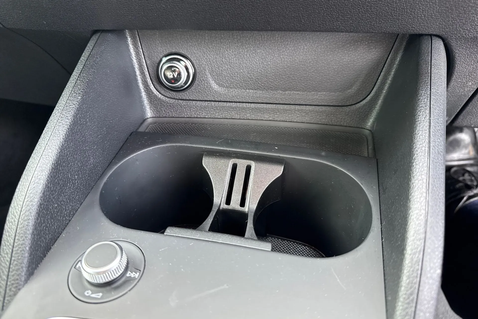 Audi Q2 thumbnail image number 51