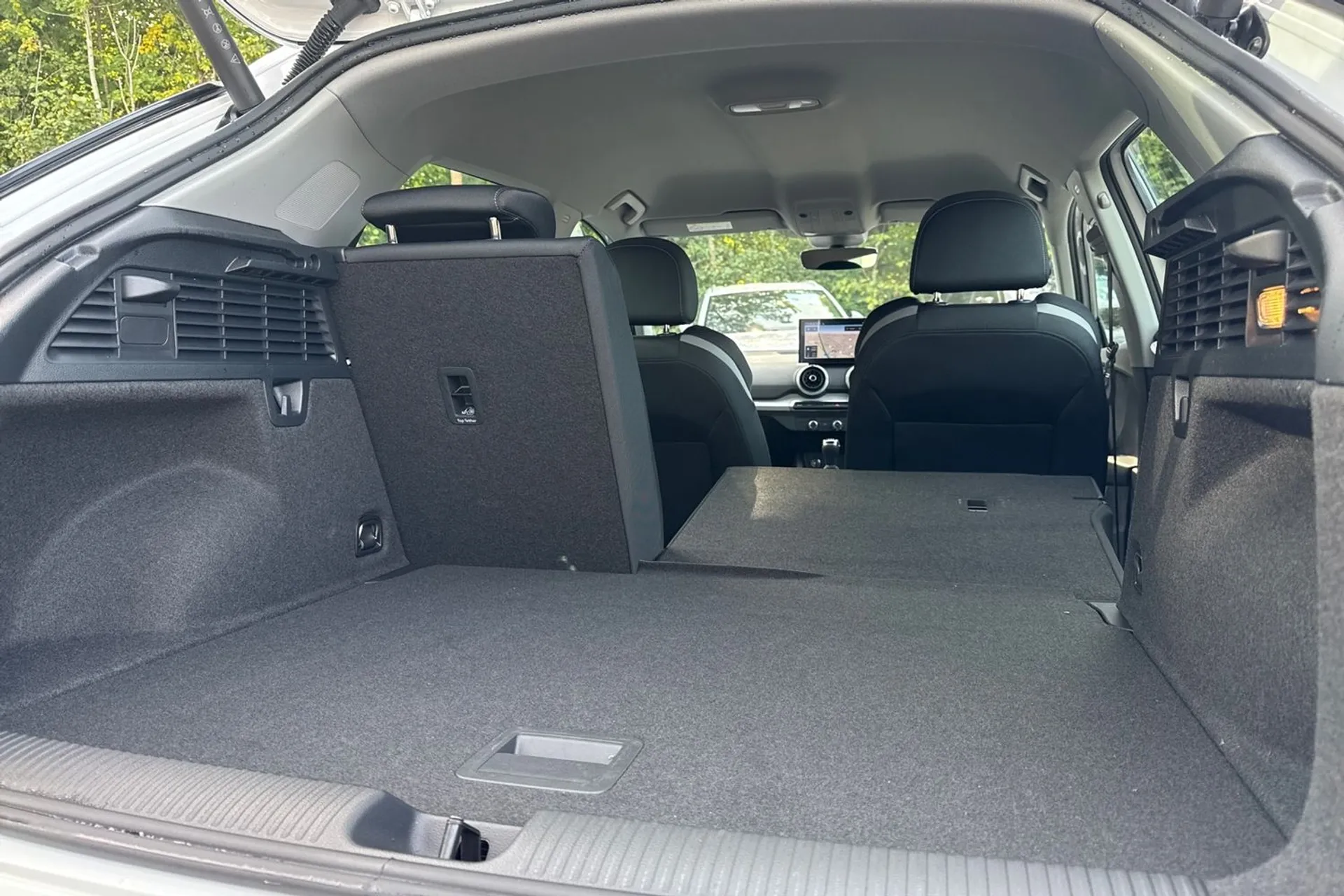 Audi Q2 thumbnail image number 33