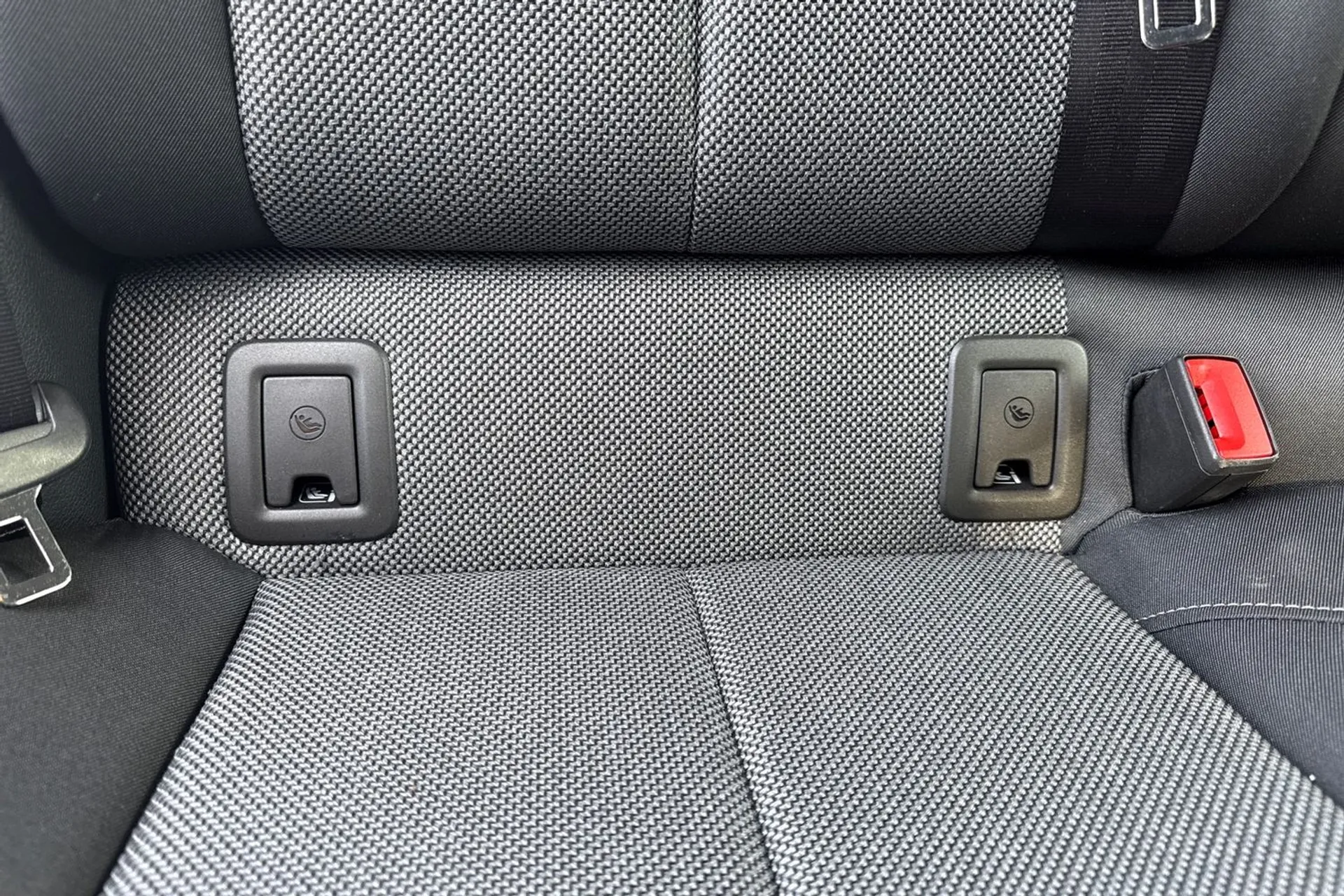 Audi Q2 thumbnail image number 25