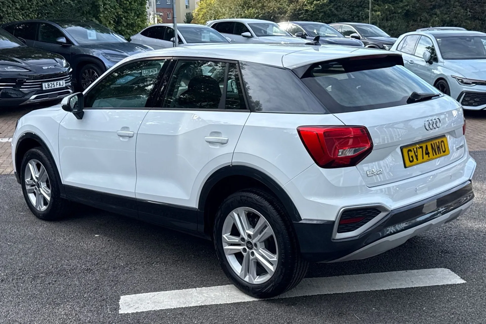 Audi Q2 thumbnail image number 8