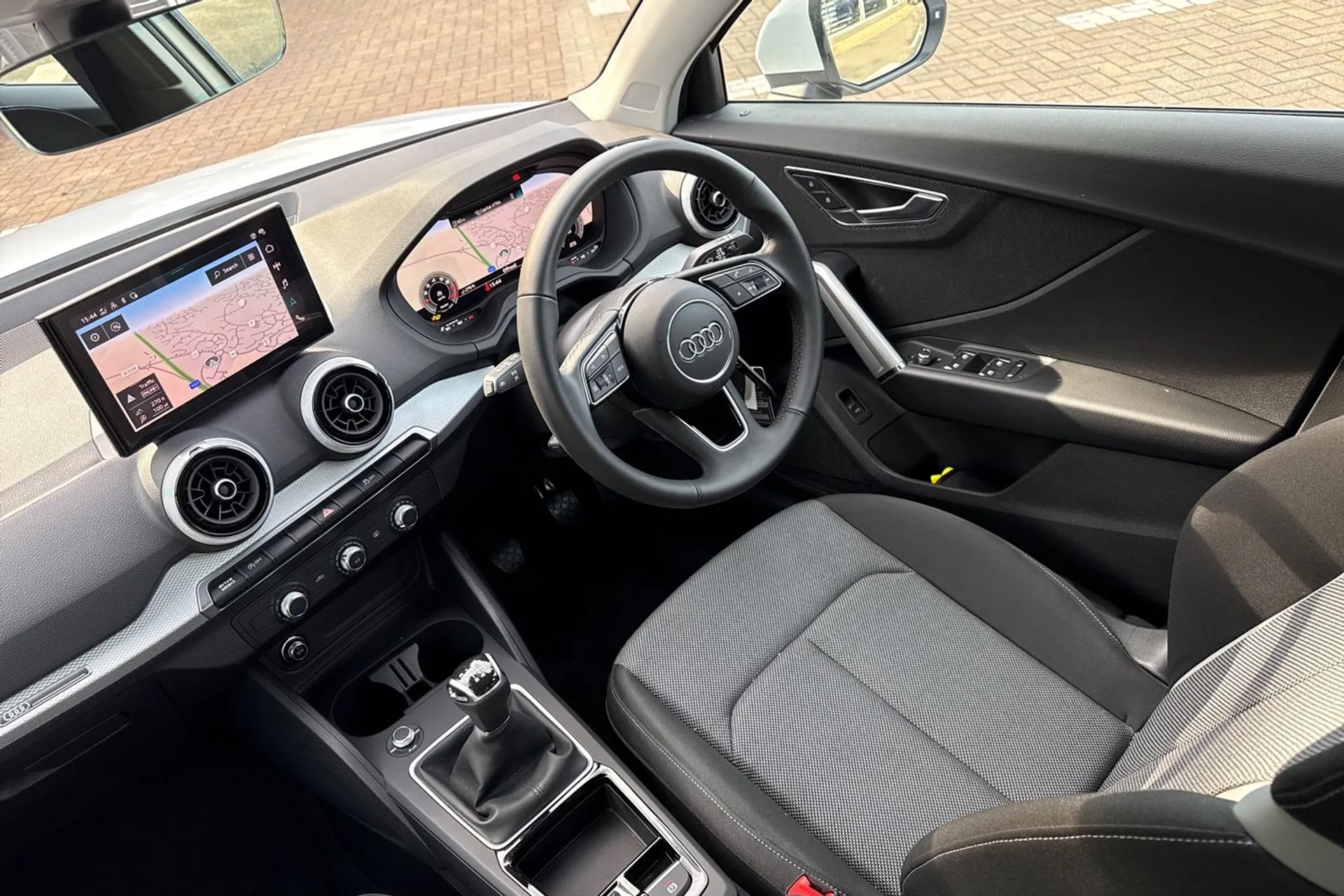 Audi Q2 thumbnail image number 38