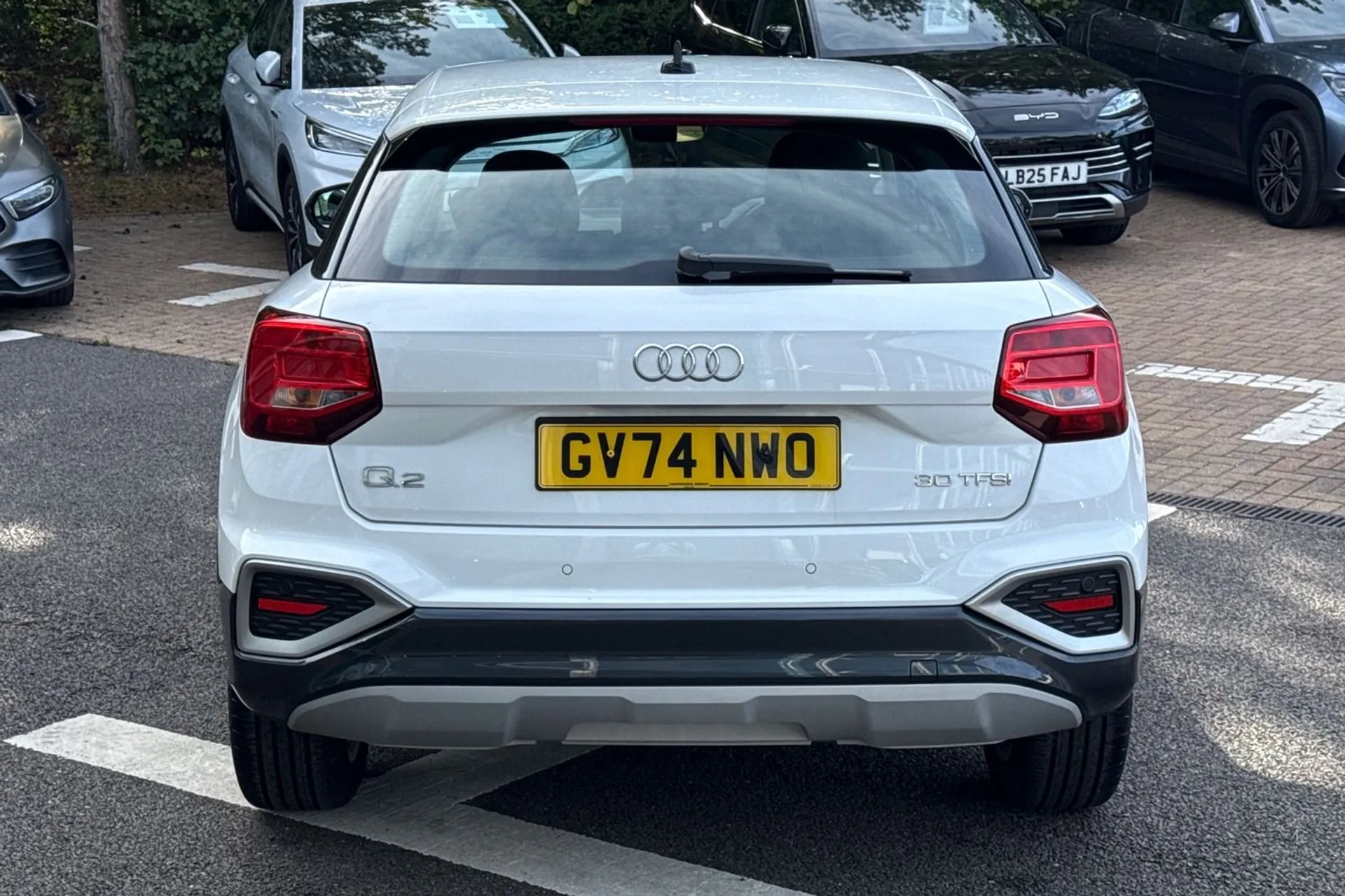 Audi Q2 thumbnail image number 7
