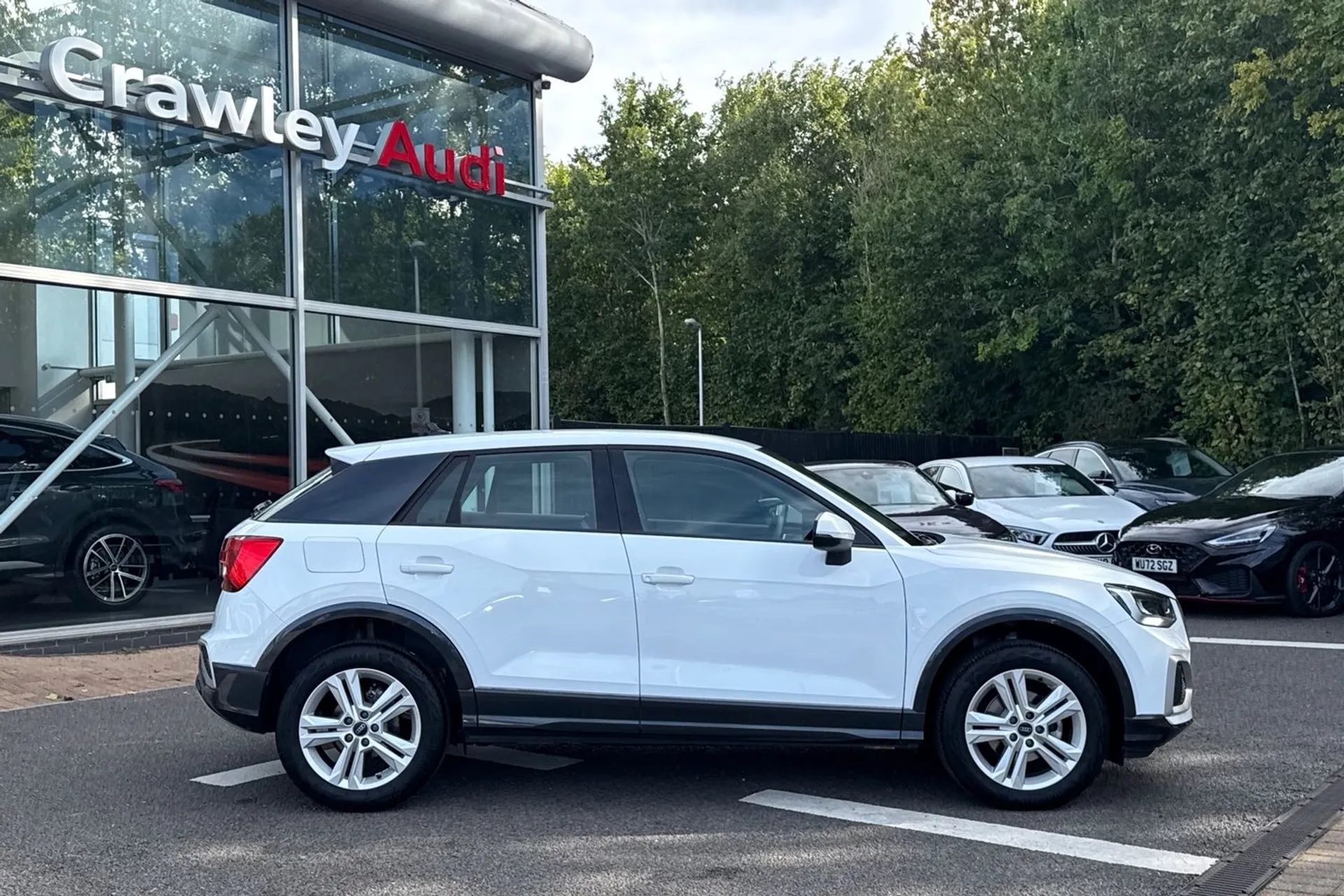 Audi Q2 thumbnail image number 2