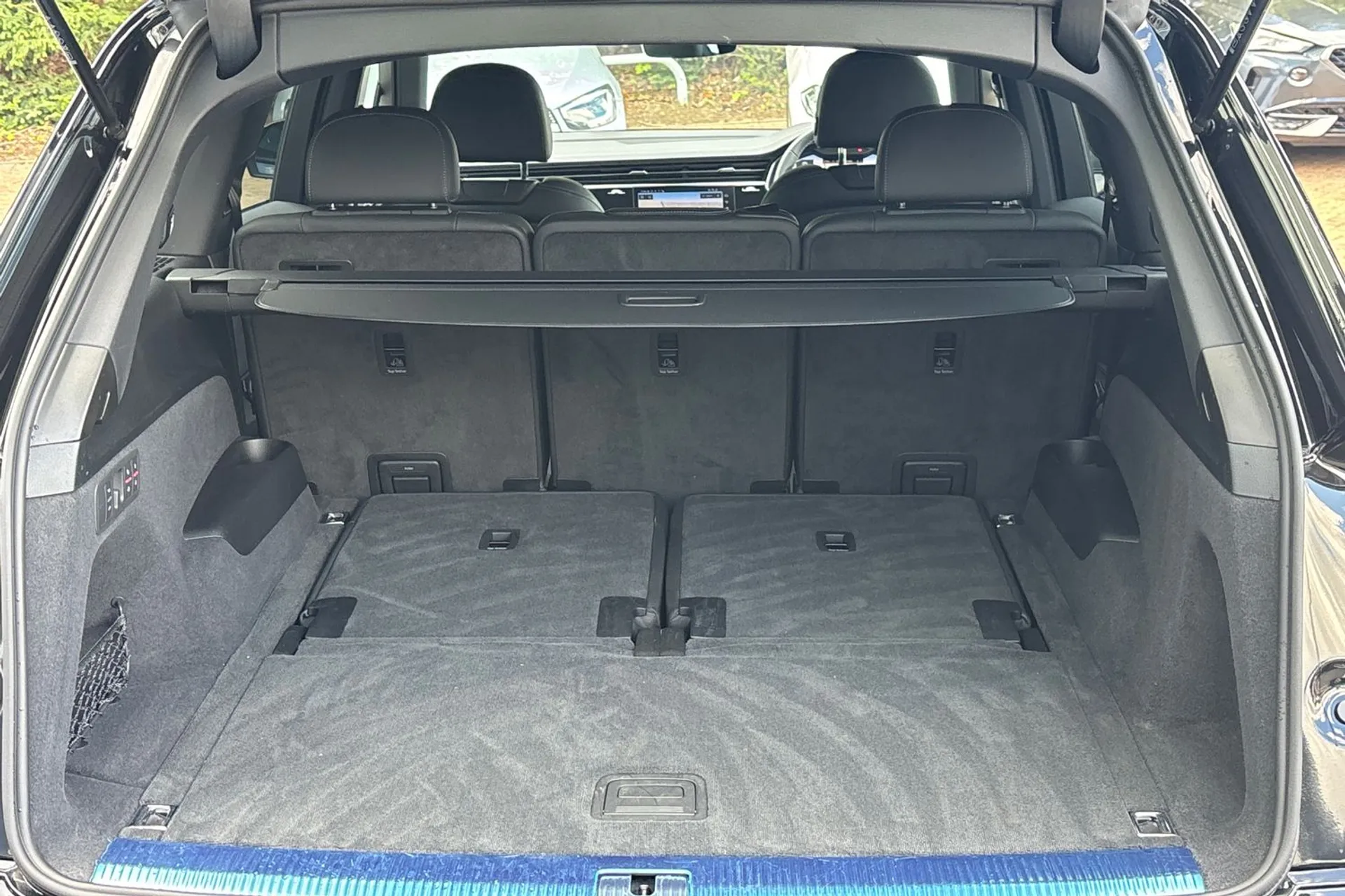 Audi Q7 thumbnail image number 18