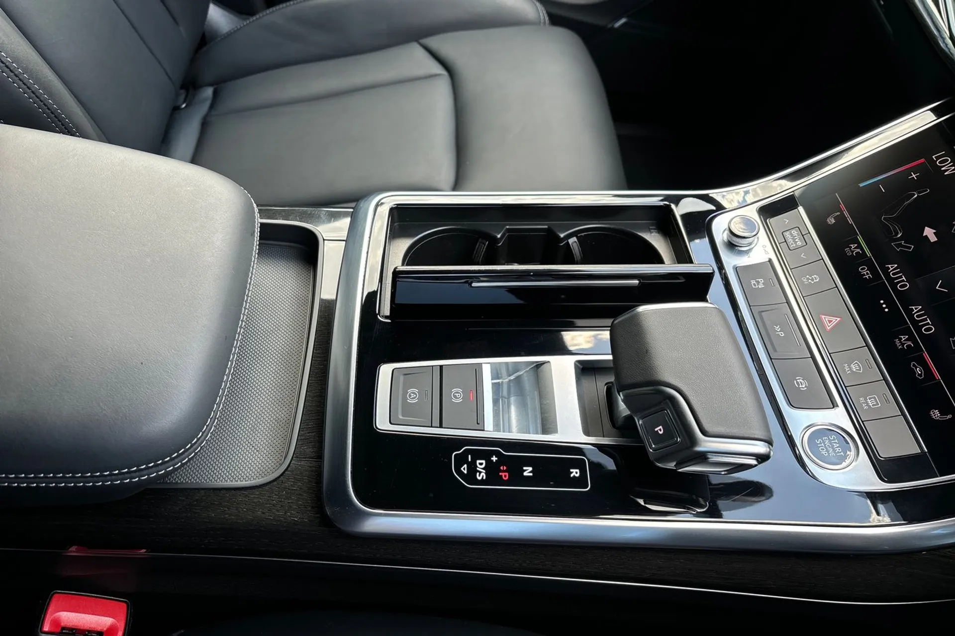 Audi Q7 thumbnail image number 42