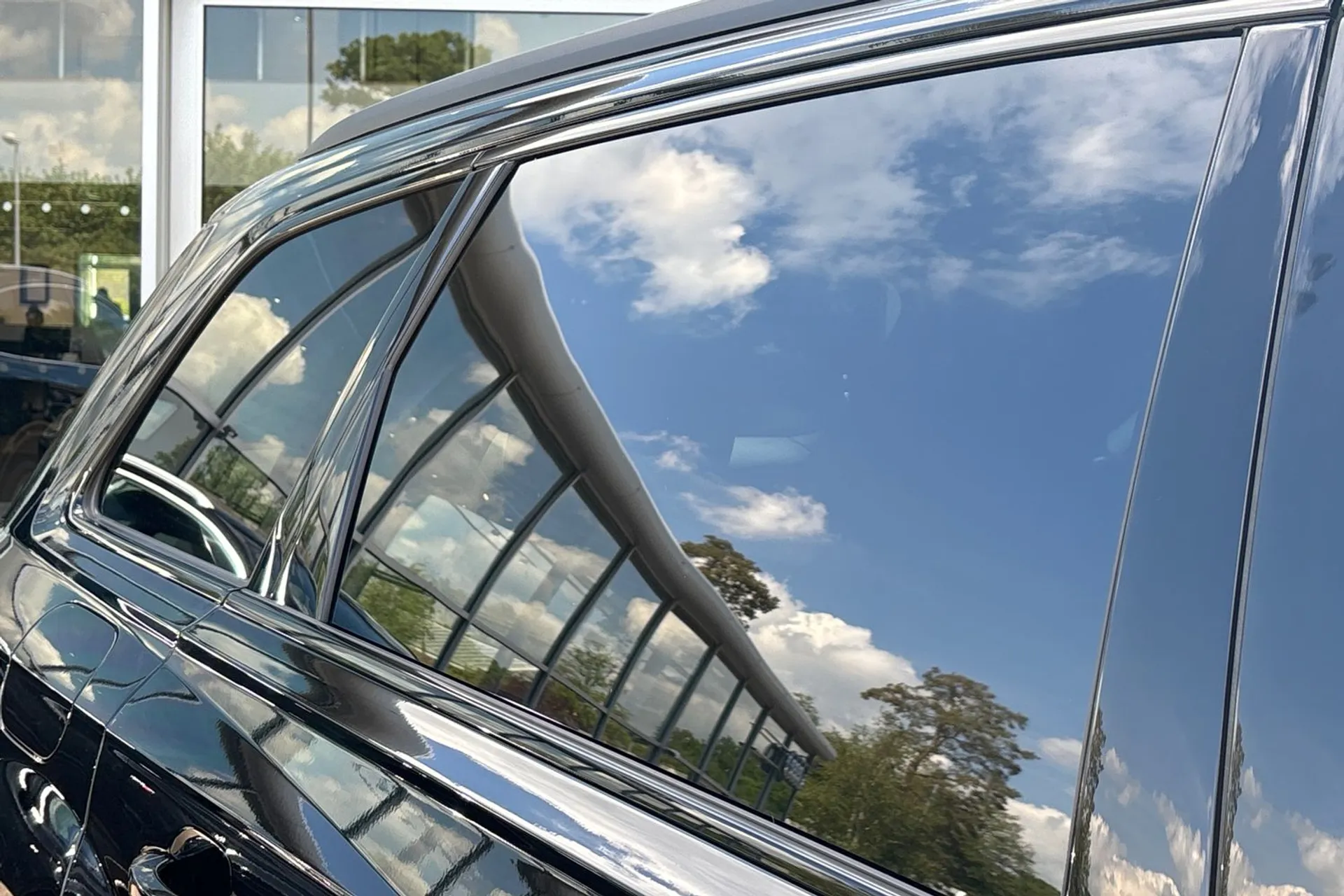Audi Q7 thumbnail image number 13