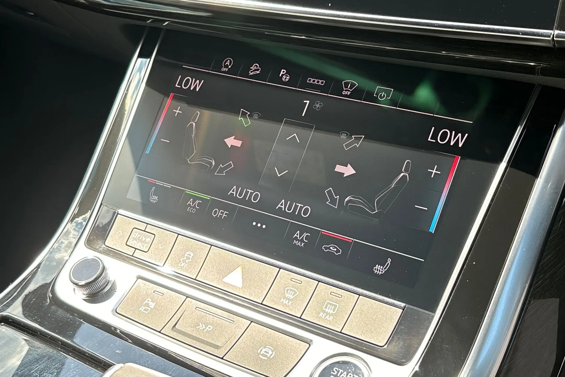 Audi Q7 thumbnail image number 38