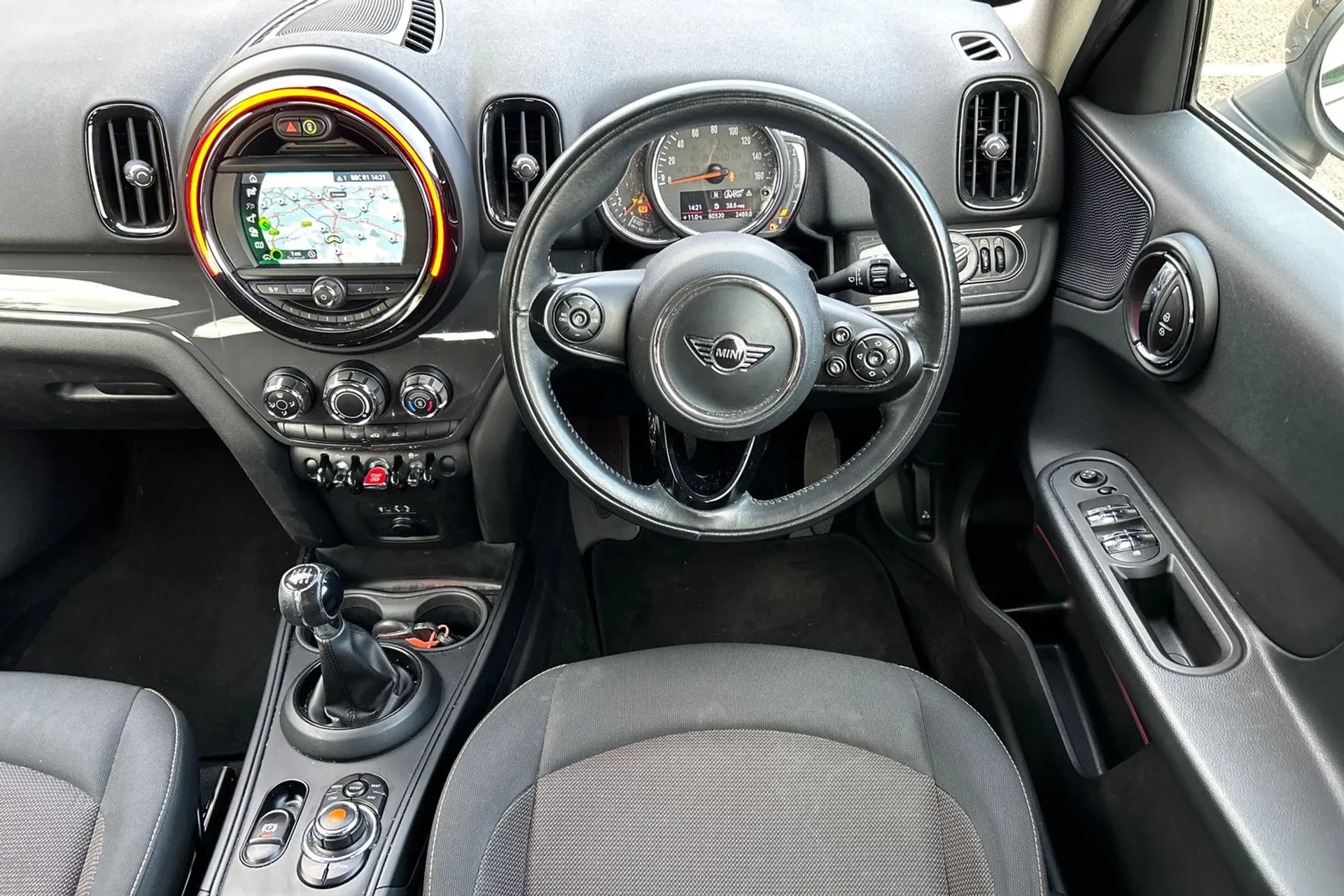 MINI COUNTRYMAN thumbnail image number 29