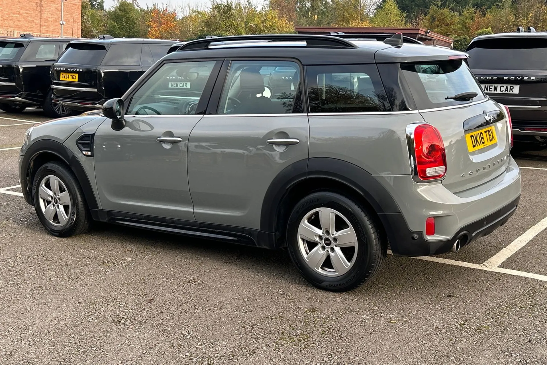 MINI COUNTRYMAN thumbnail image number 15