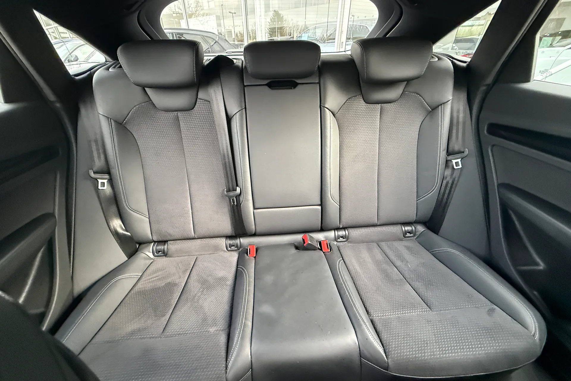 Audi Q5 thumbnail image number 20