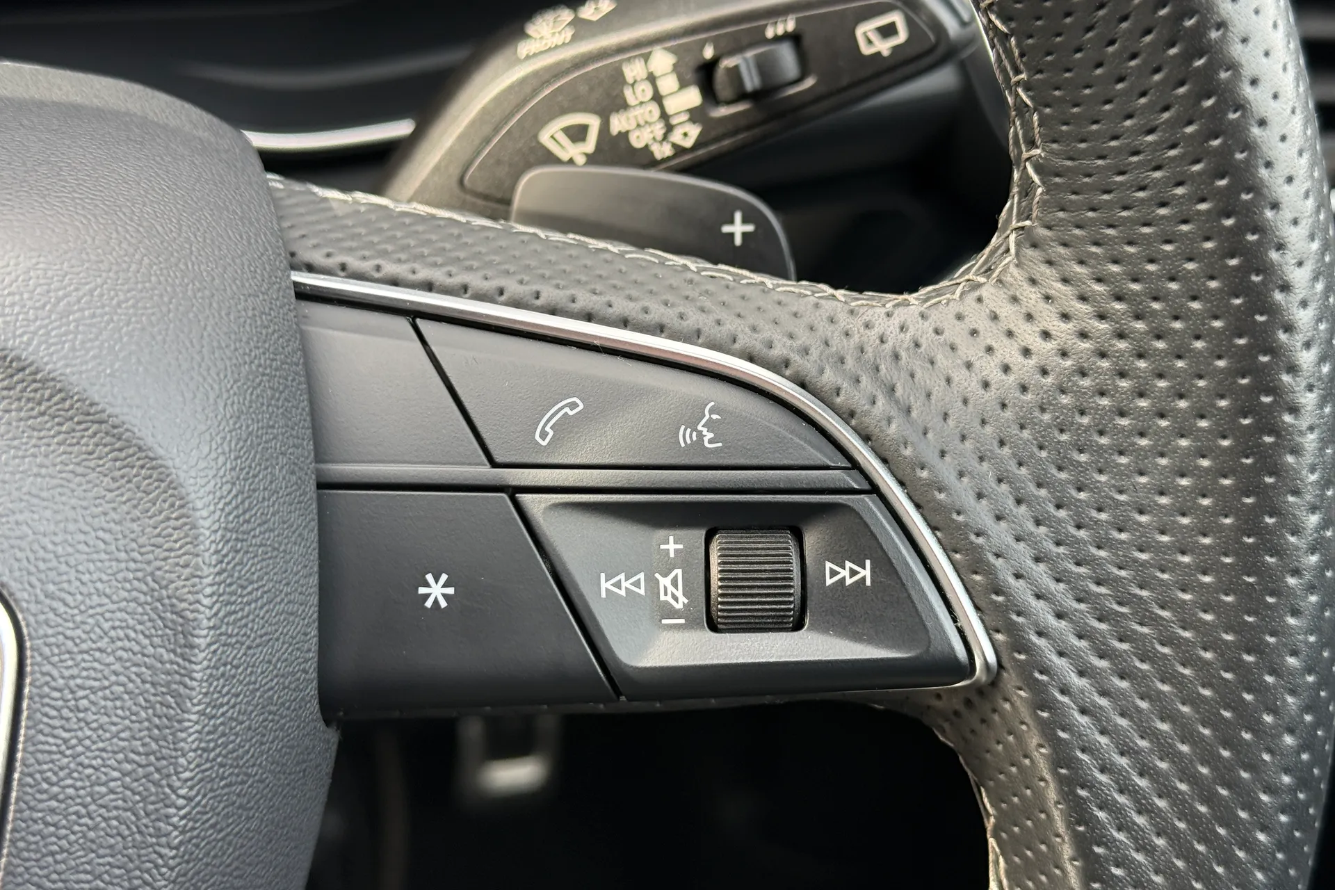 Audi Q5 thumbnail image number 24