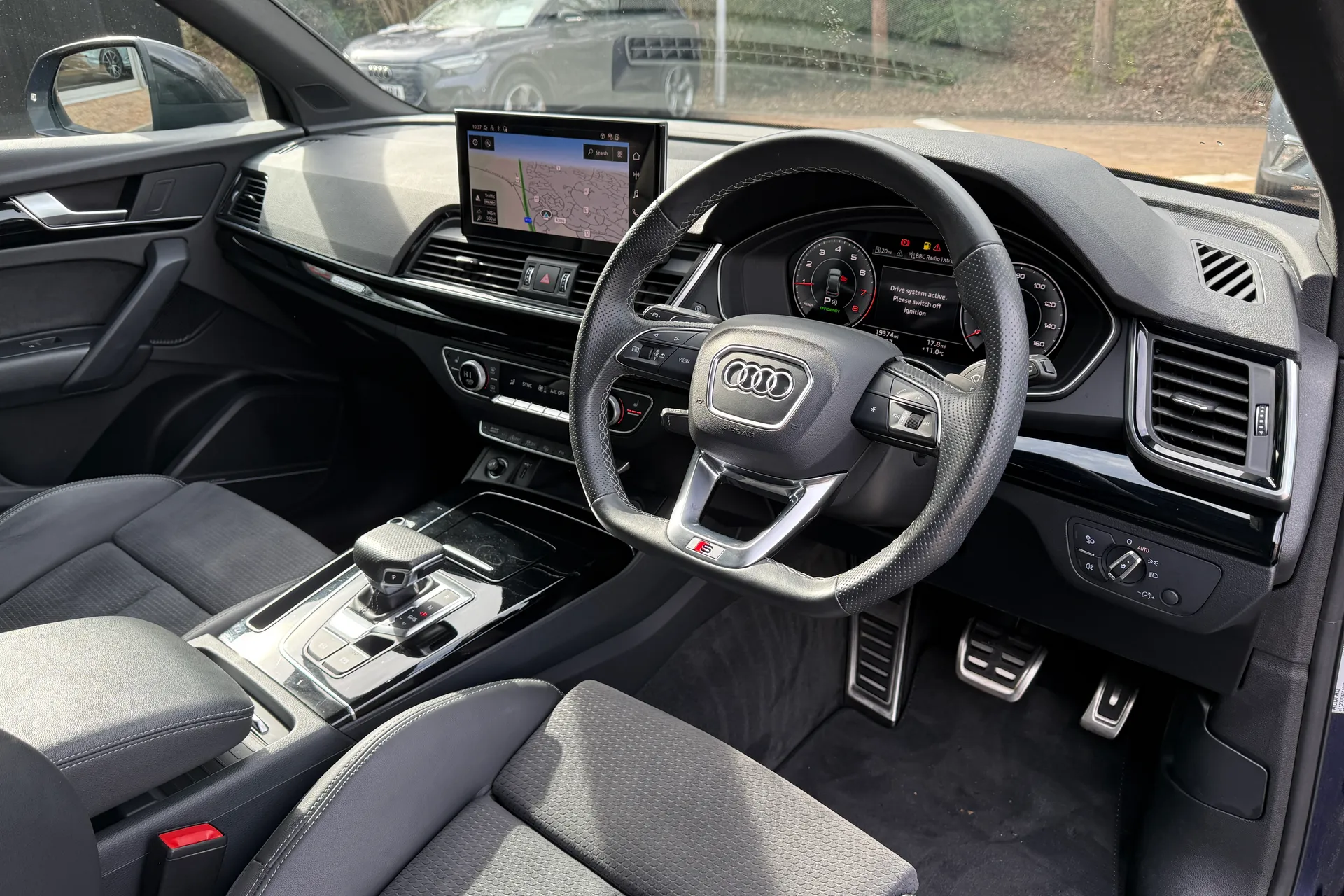 Audi Q5 thumbnail image number 25