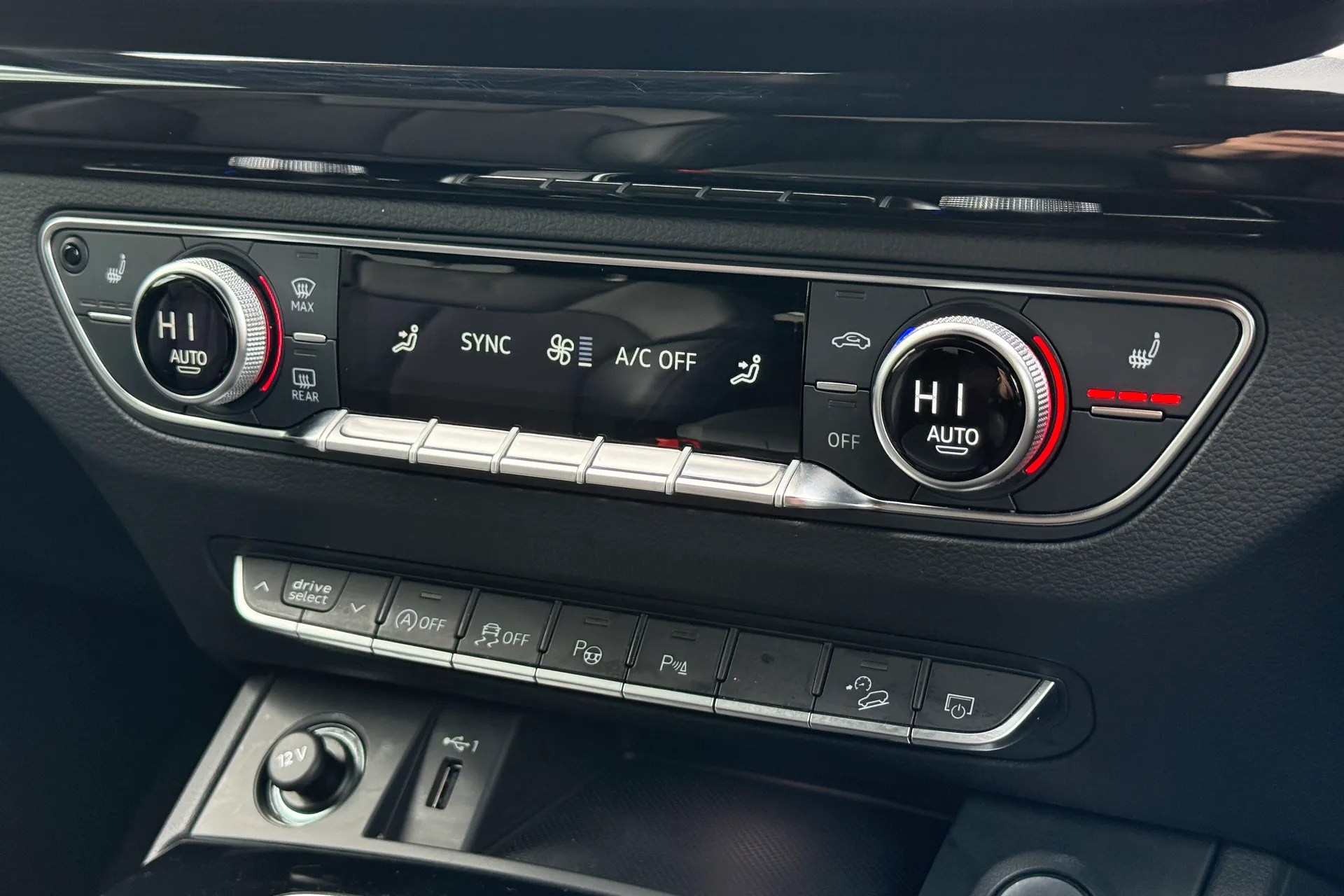 Audi Q5 thumbnail image number 17